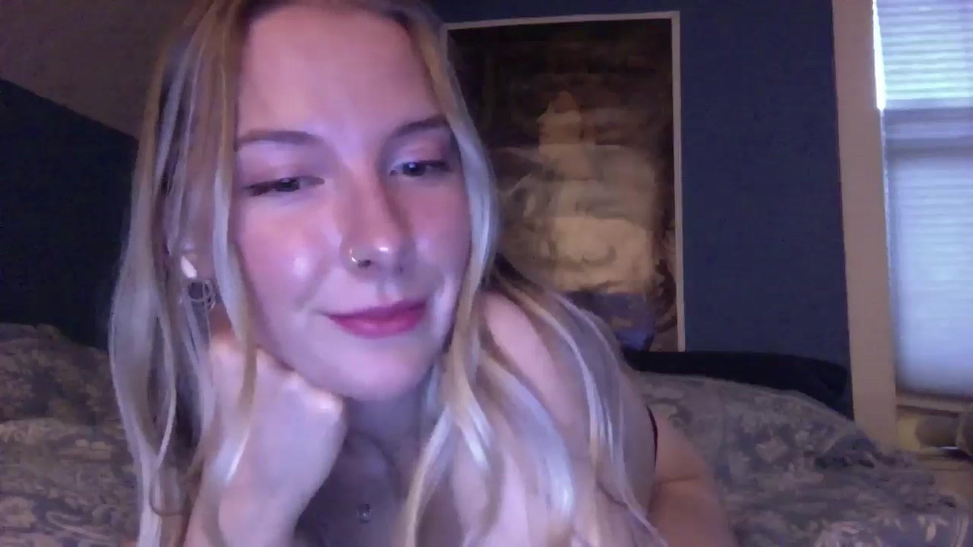 Gallery image thumbnail from Peachyk33n's myfreecams stream on, 07/07/2024, 04:03 image 14 of 20