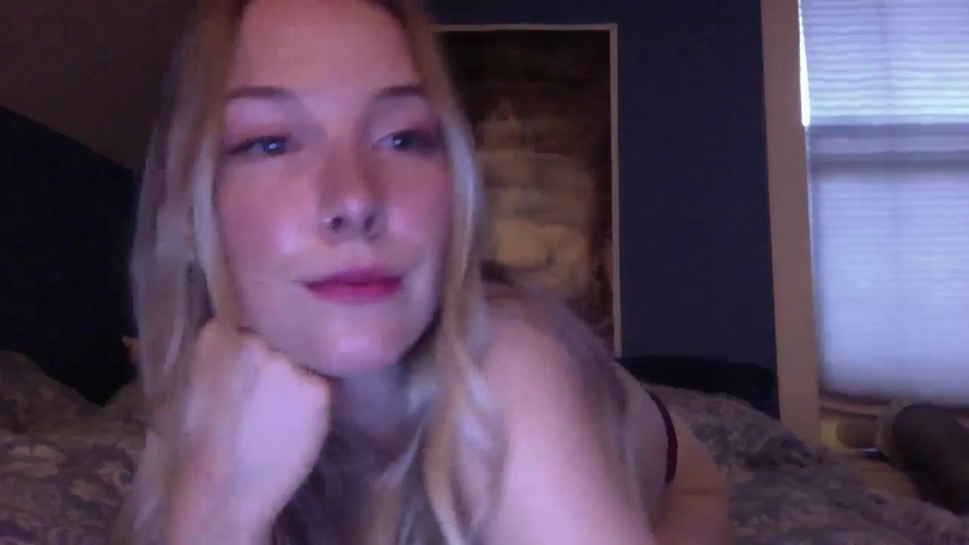 Gallery image thumbnail from Peachyk33n's myfreecams stream on, 07/07/2024, 04:03 image 11 of 20