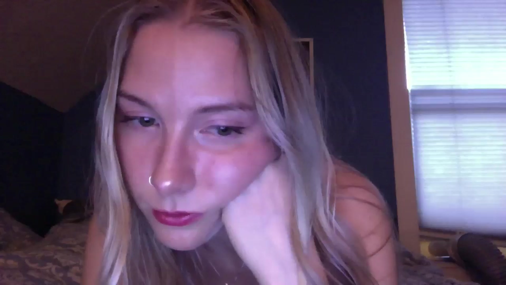 Gallery image thumbnail from Peachyk33n's myfreecams stream on, 07/07/2024, 04:03 image 4 of 20