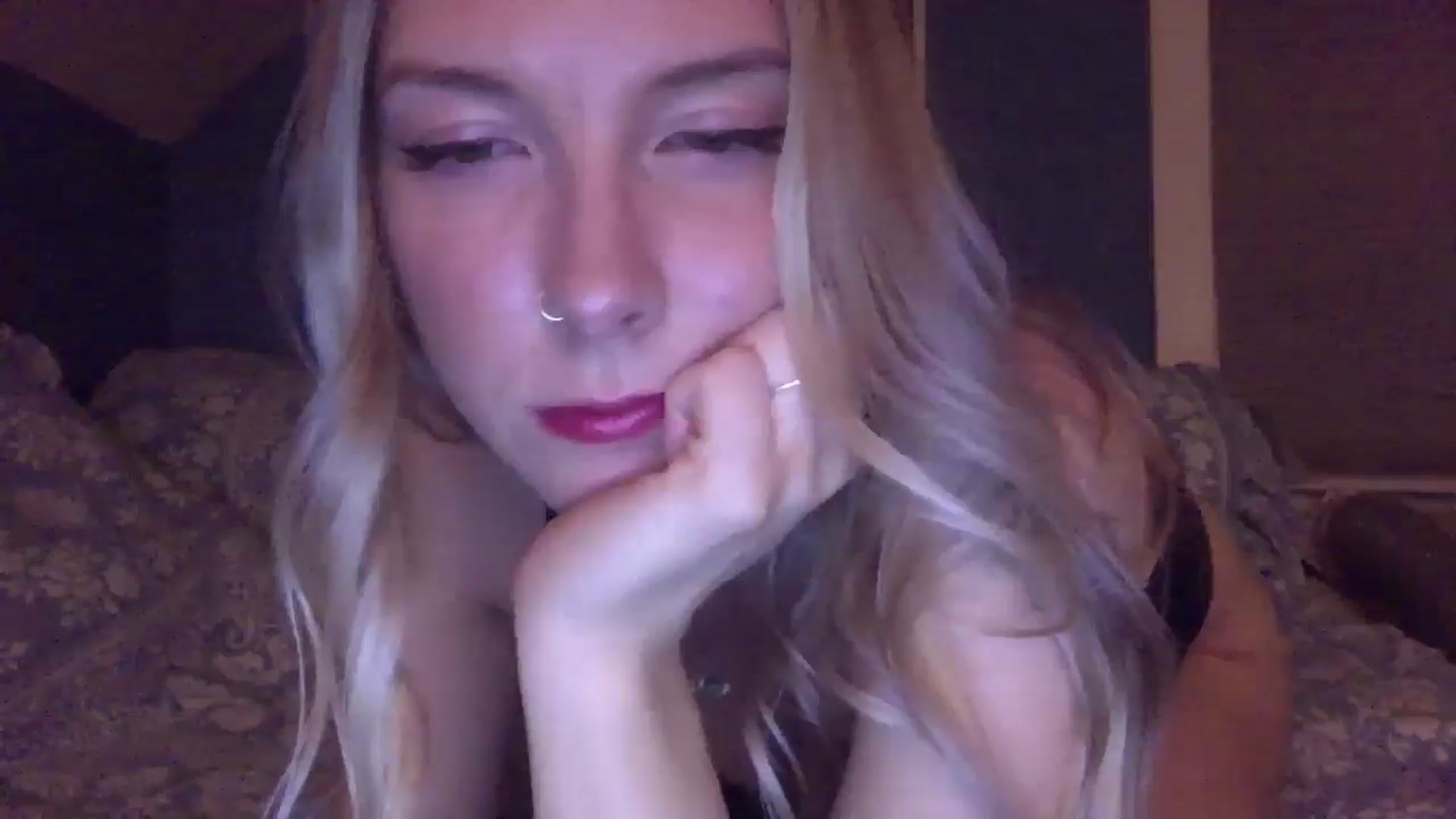 Gallery image thumbnail from Peachyk33n's myfreecams stream on, 07/11/2024, 04:44 image 10 of 20