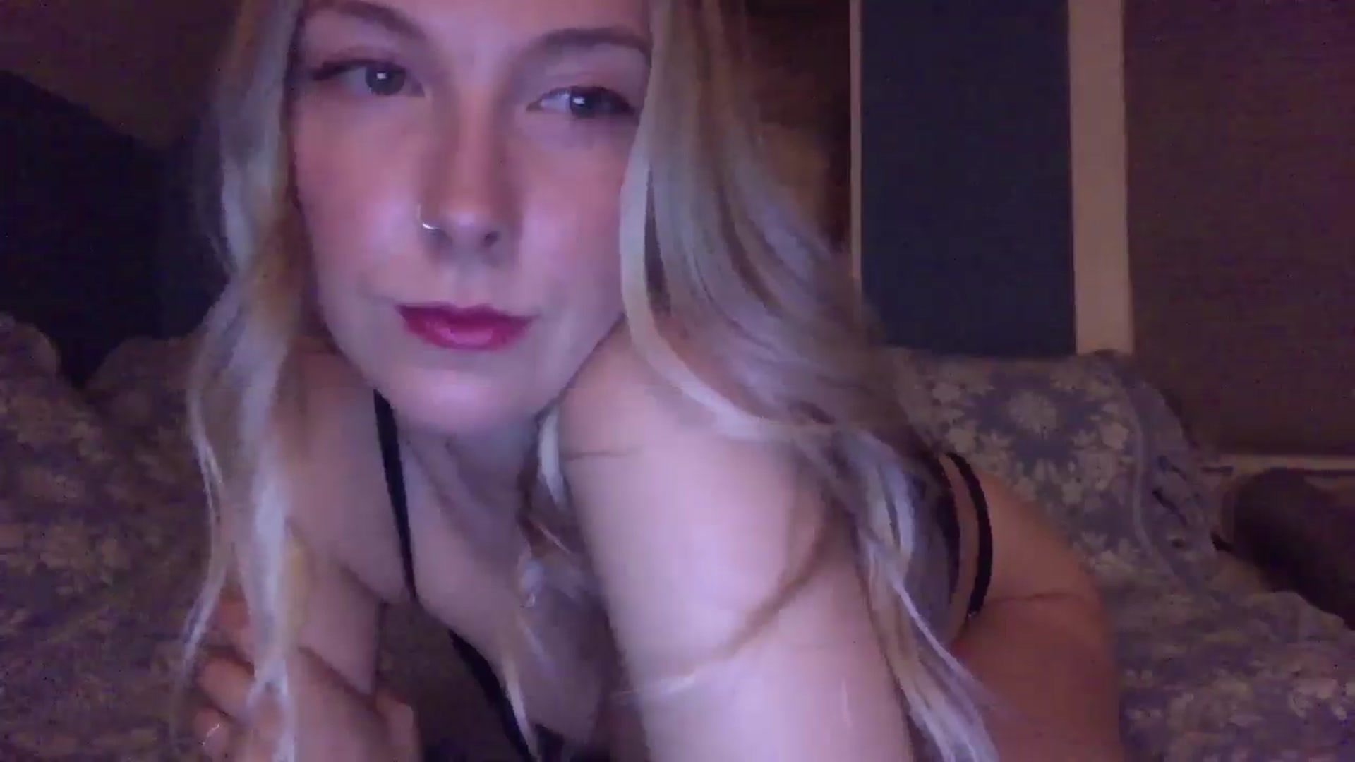 Gallery image thumbnail from Peachyk33n's myfreecams stream on, 07/11/2024, 04:44 image 9 of 20