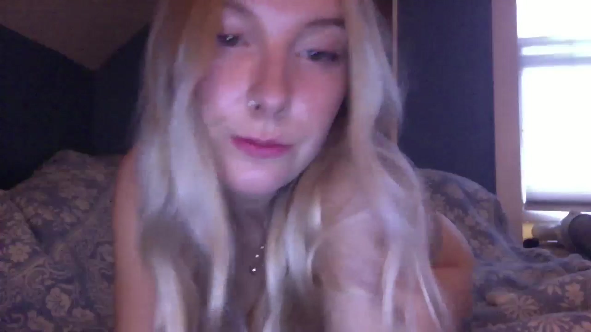 Gallery image thumbnail from Peachyk33n's myfreecams stream on, 07/12/2024, 02:55 image 3 of 20