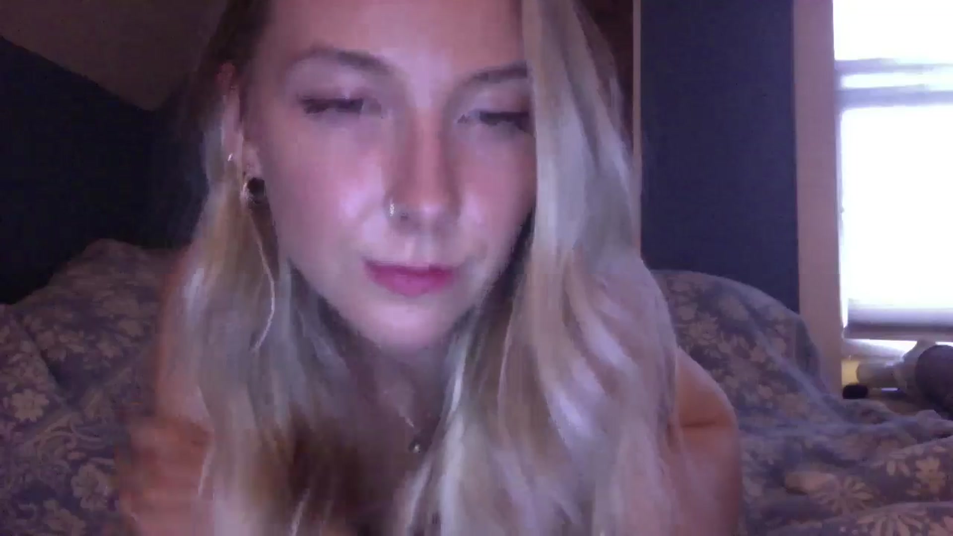 Gallery image thumbnail from Peachyk33n's myfreecams stream on, 07/12/2024, 02:55 image 5 of 20