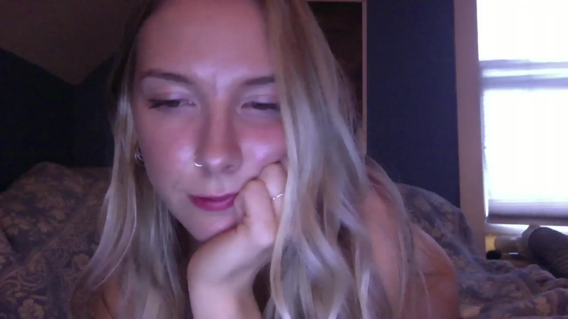 Gallery image thumbnail from Peachyk33n's myfreecams stream on, 07/12/2024, 02:55 image 10 of 20