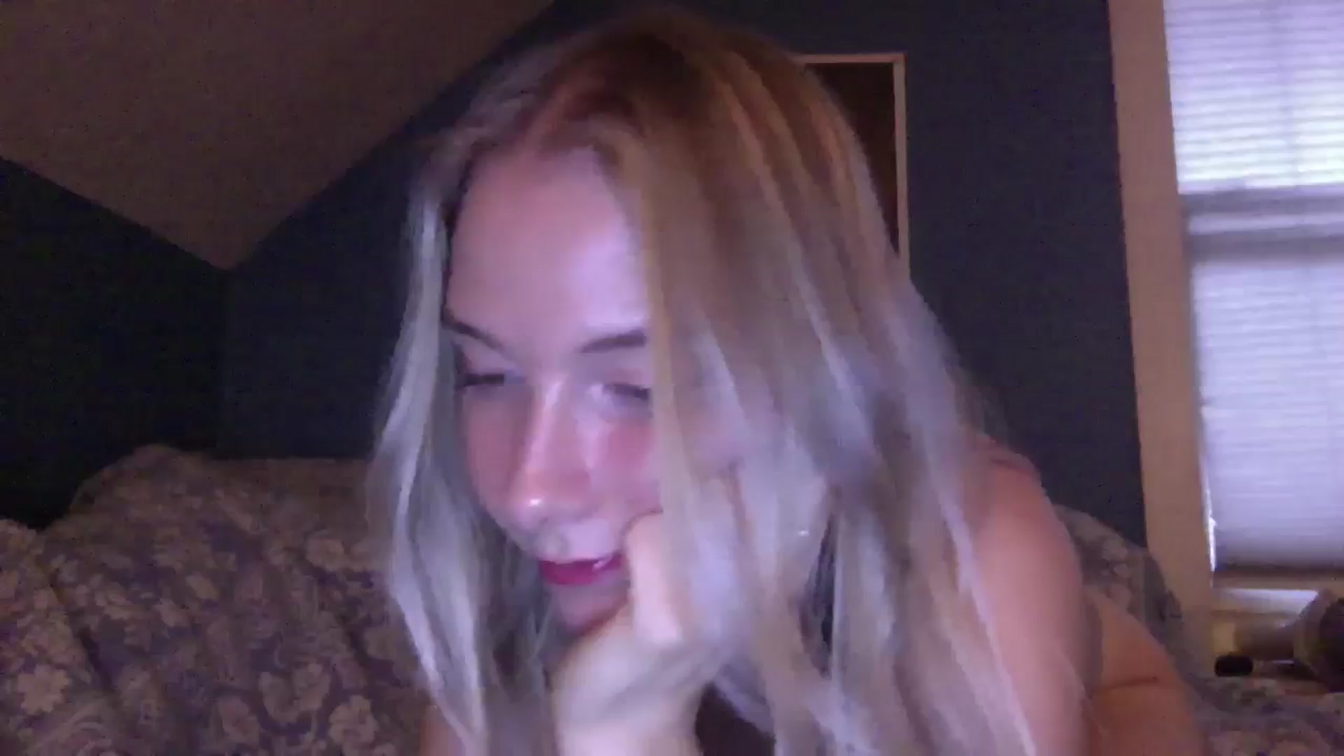 Gallery image thumbnail from Peachyk33n's myfreecams stream on, 07/12/2024, 03:58 image 10 of 20