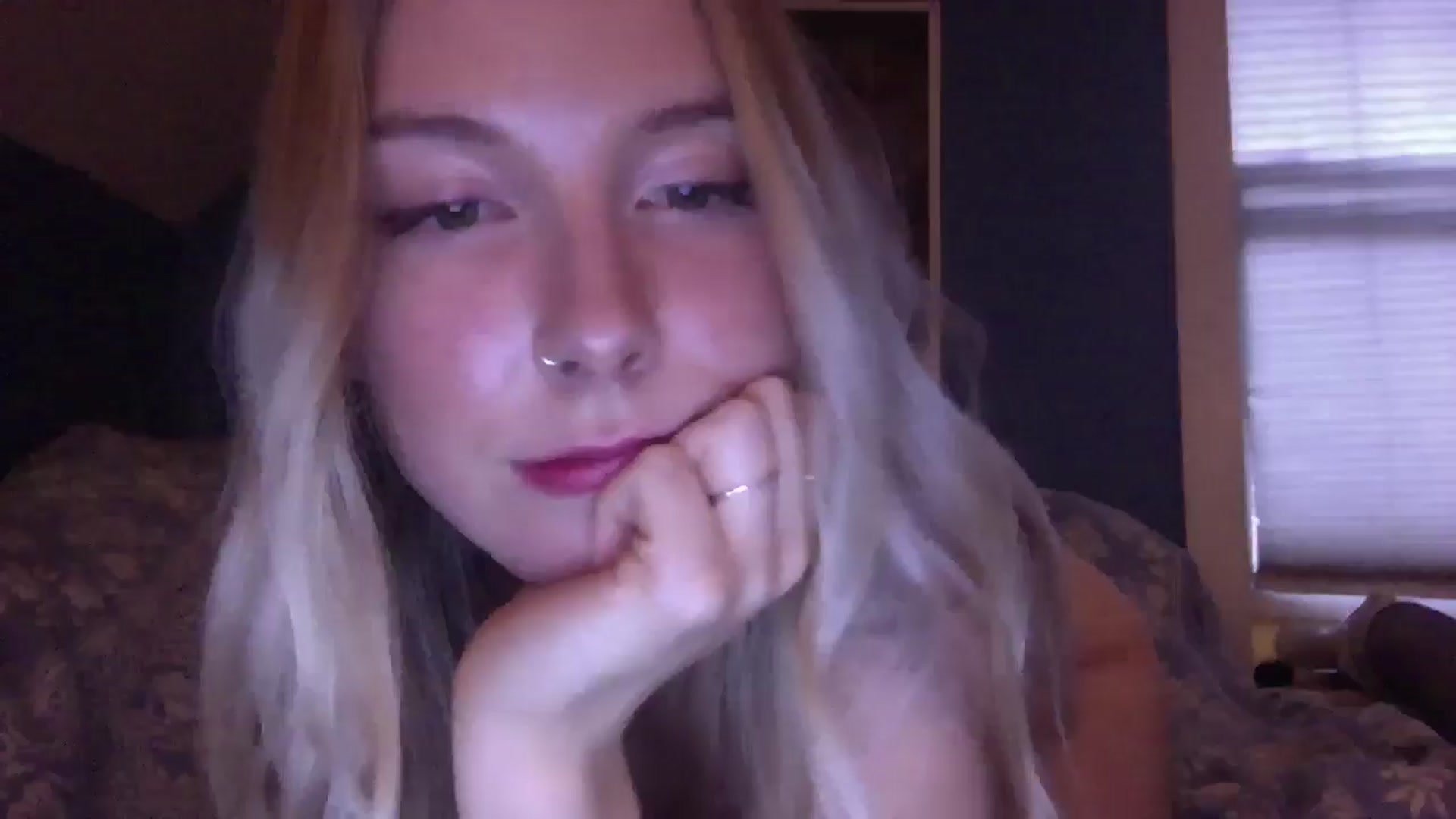 Gallery image thumbnail from Peachyk33n's myfreecams stream on, 07/12/2024, 03:58 image 3 of 20