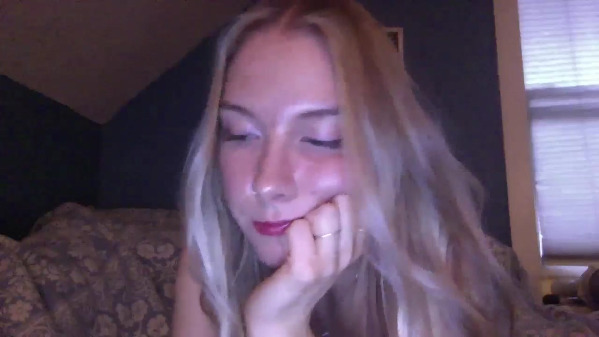 Gallery image thumbnail from Peachyk33n's myfreecams stream on, 07/12/2024, 03:58 image 9 of 20