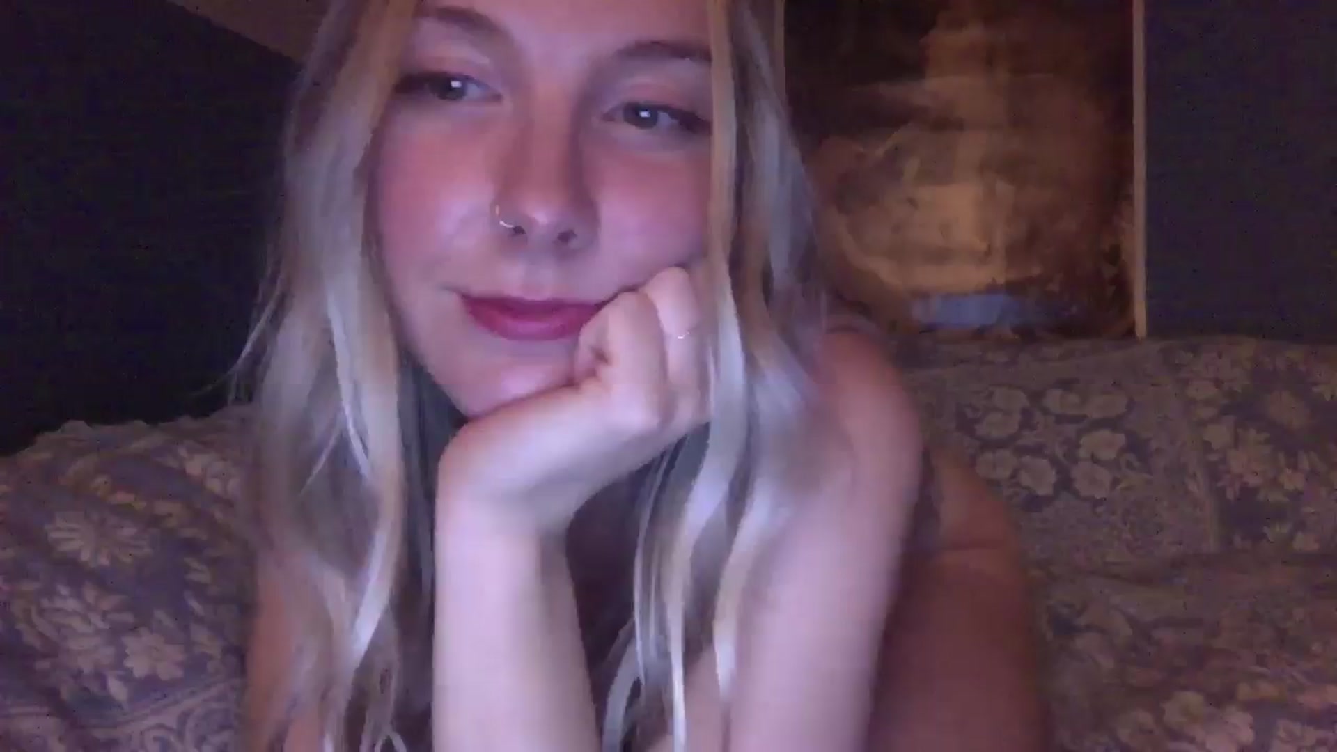 Gallery image thumbnail from Peachyk33n's myfreecams stream on, 07/12/2024, 07:25 image 7 of 20