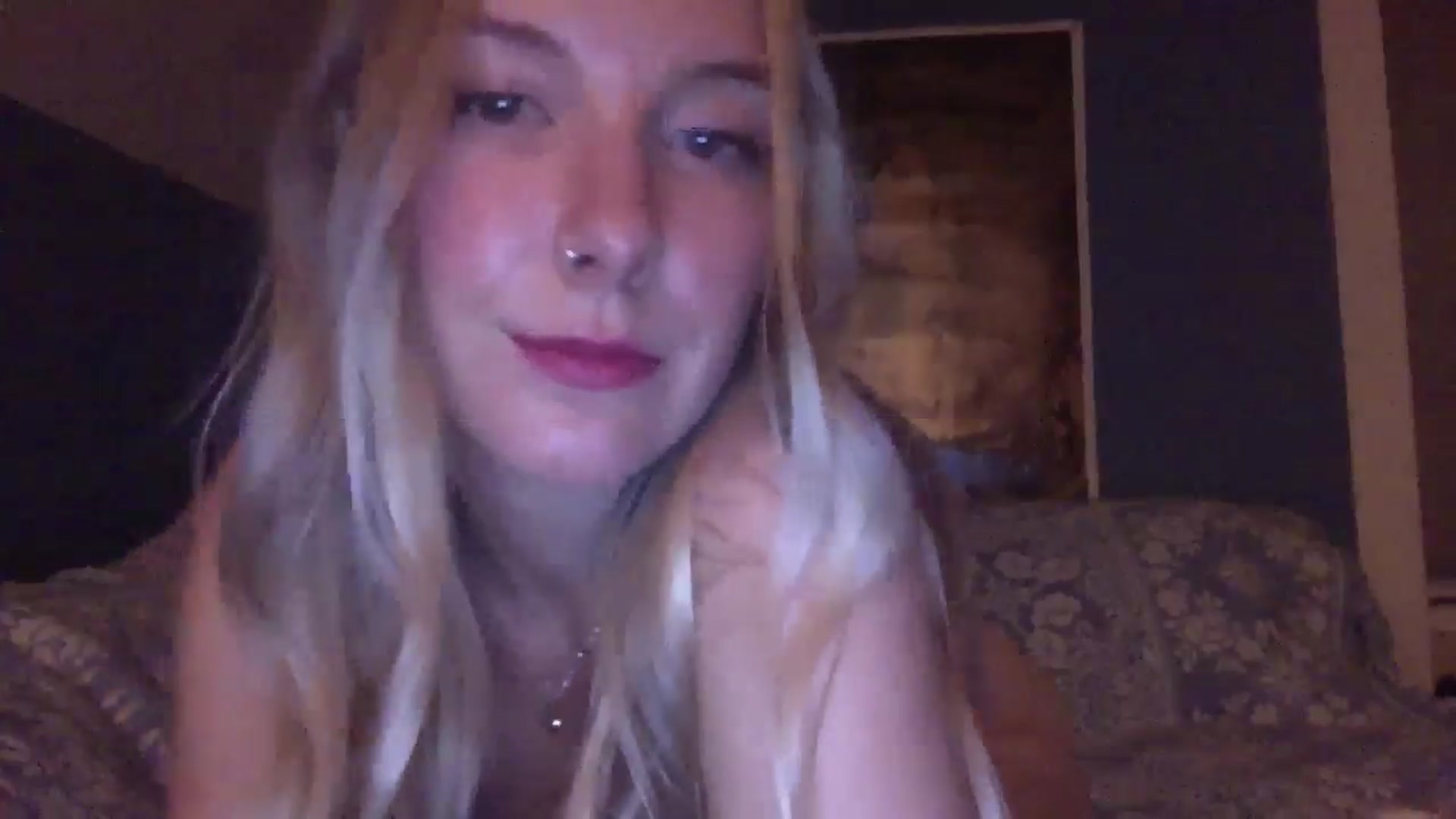 Gallery image thumbnail from Peachyk33n's myfreecams stream on, 07/12/2024, 07:25 image 5 of 20