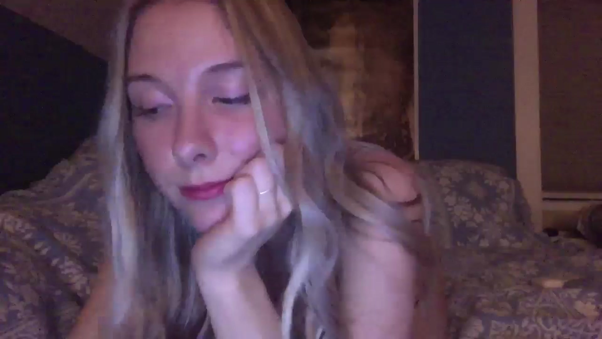 Gallery image thumbnail from Peachyk33n's myfreecams stream on, 07/12/2024, 07:25 image 15 of 20