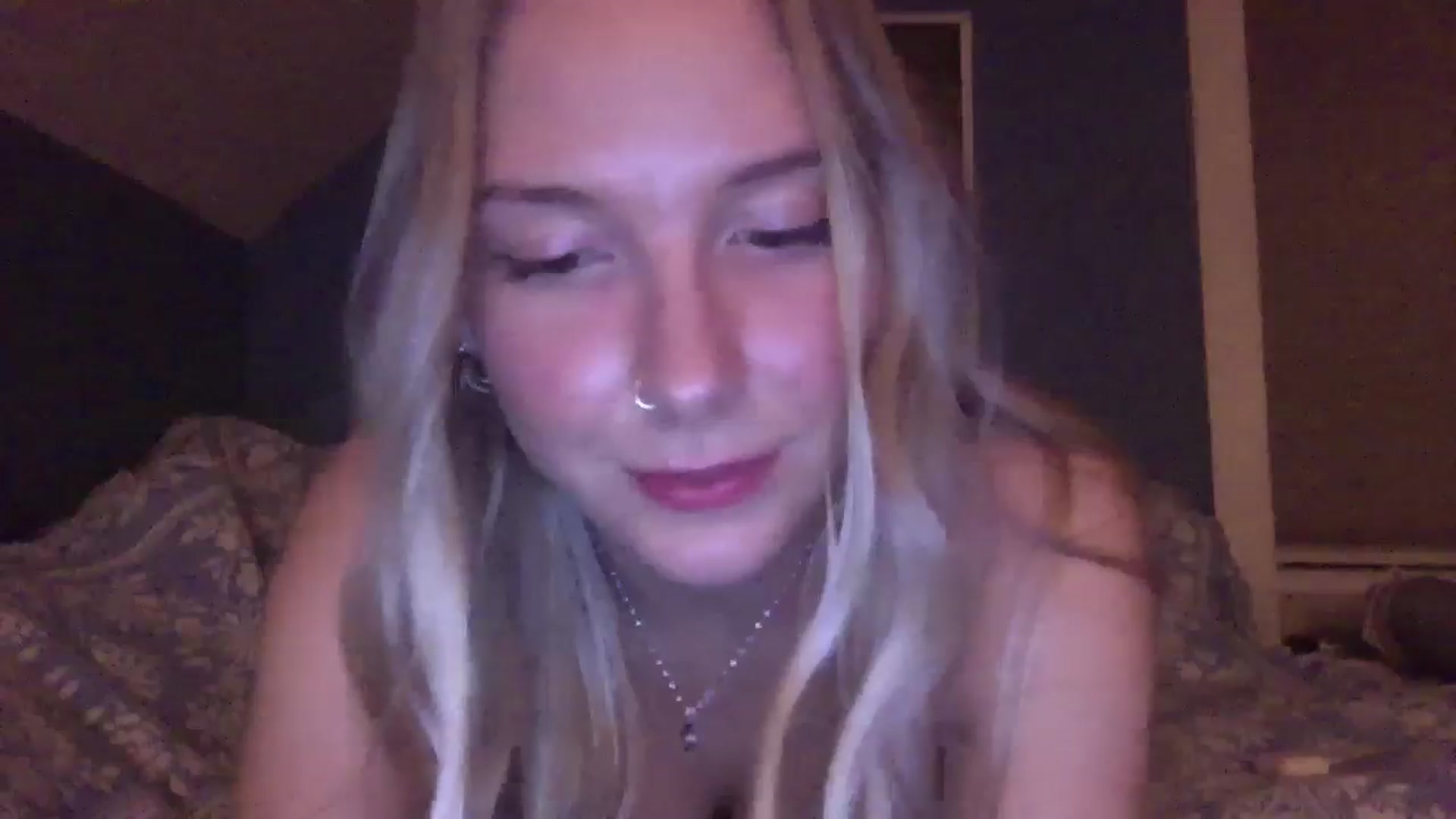 Gallery image thumbnail from Peachyk33n's myfreecams stream on, 07/12/2024, 07:25 image 19 of 20