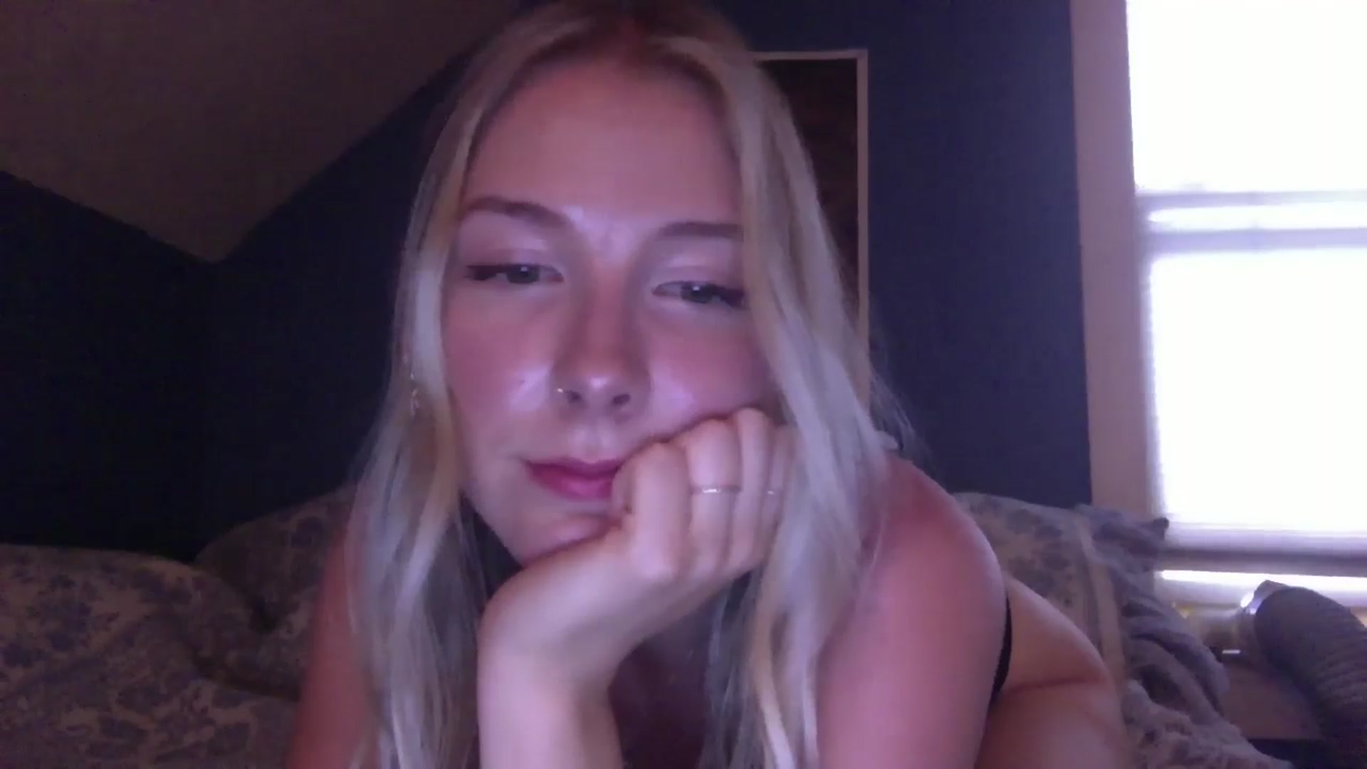 Gallery image thumbnail from Peachyk33n's myfreecams stream on, 07/17/2024, 01:41 image 18 of 20