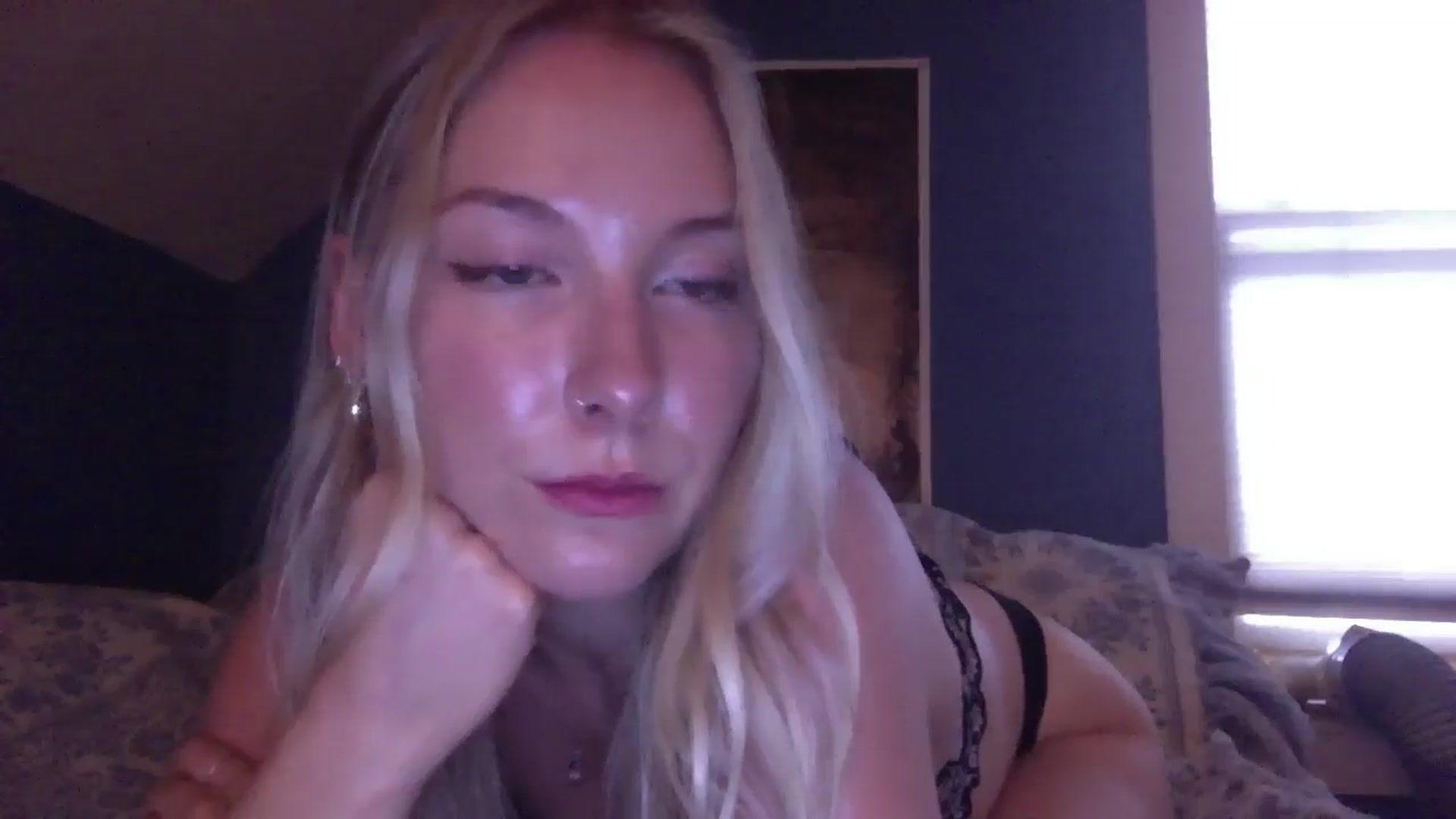 Gallery image thumbnail from Peachyk33n's myfreecams stream on, 07/17/2024, 01:41 image 19 of 20