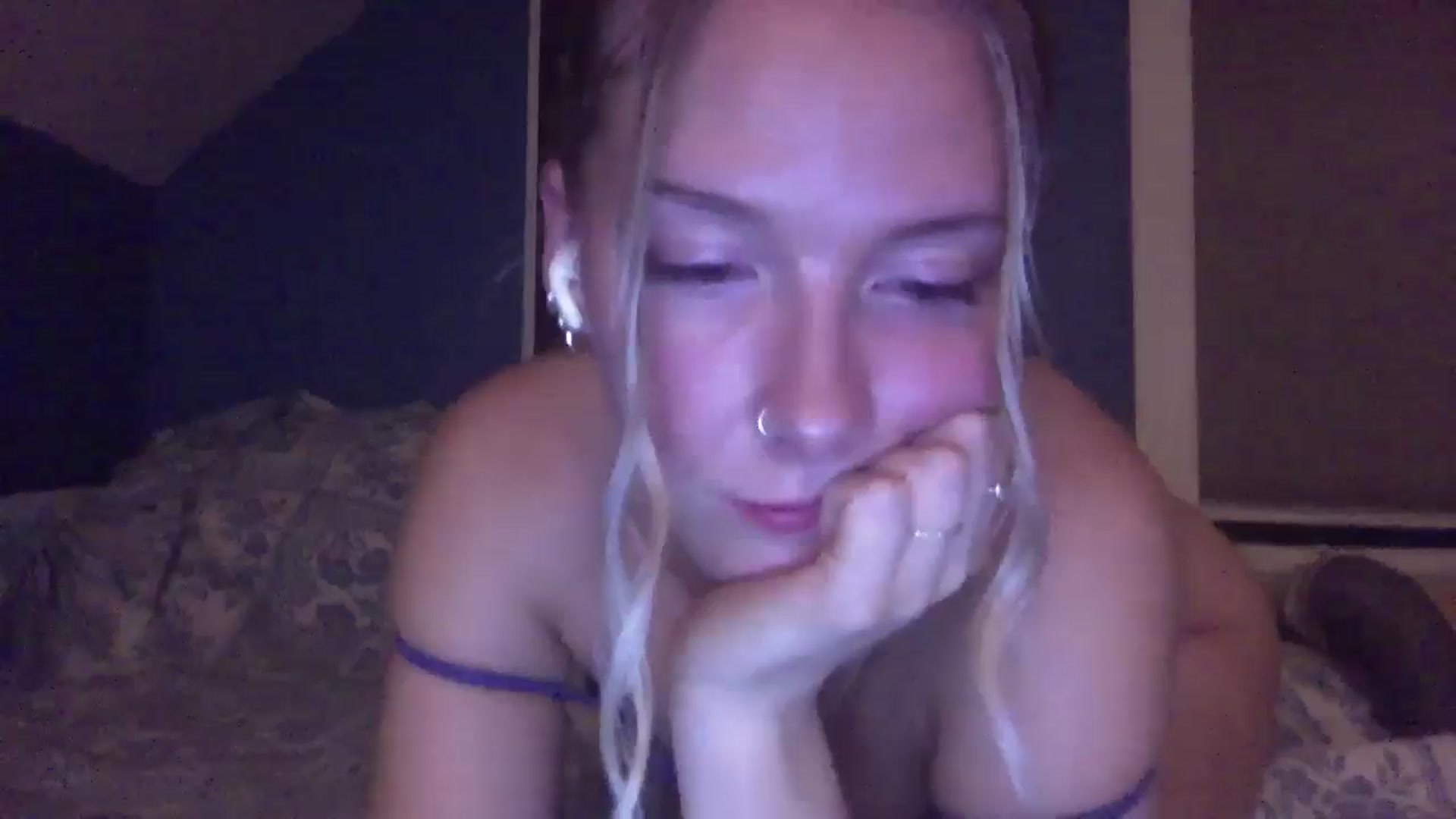 Gallery image thumbnail from Peachyk33n's myfreecams stream on, 08/22/2024, 07:26 image 5 of 20