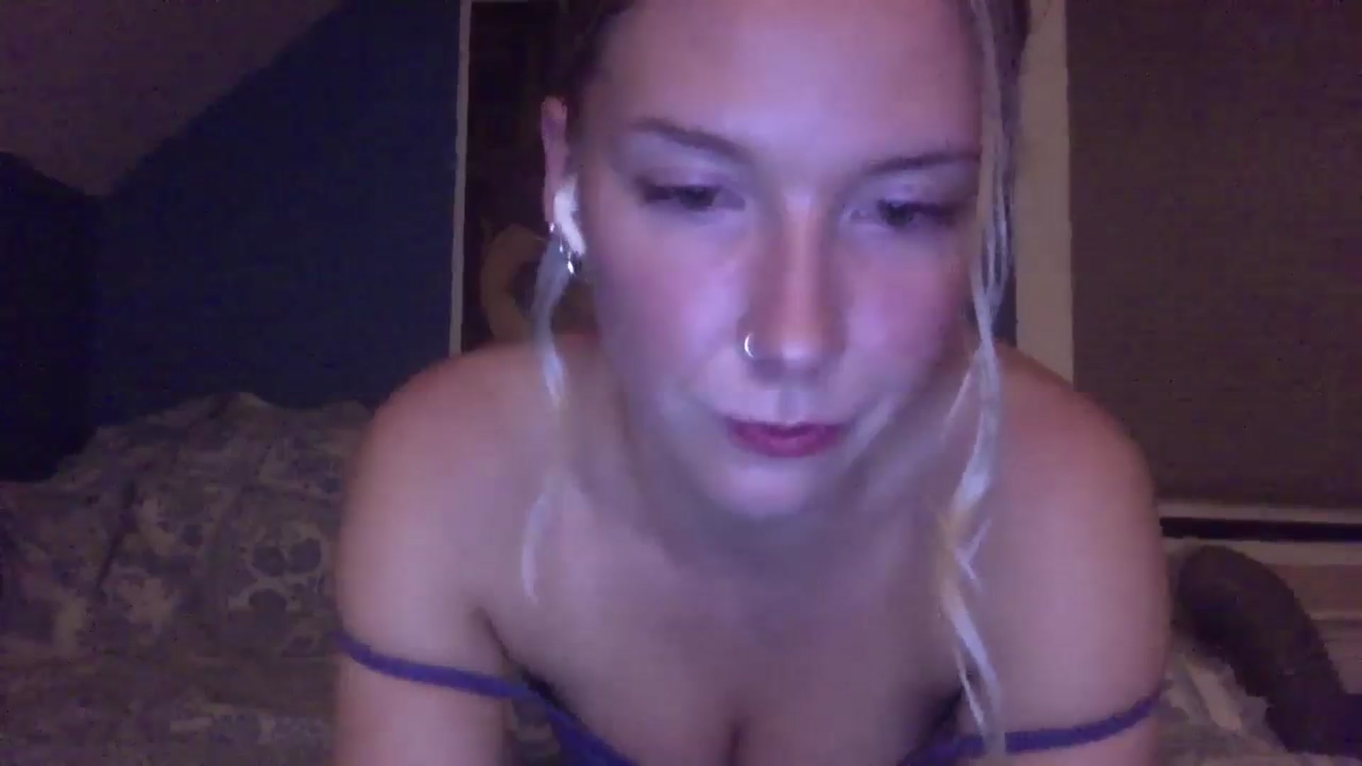 Gallery image thumbnail from Peachyk33n's myfreecams stream on, 08/22/2024, 07:26 image 19 of 20