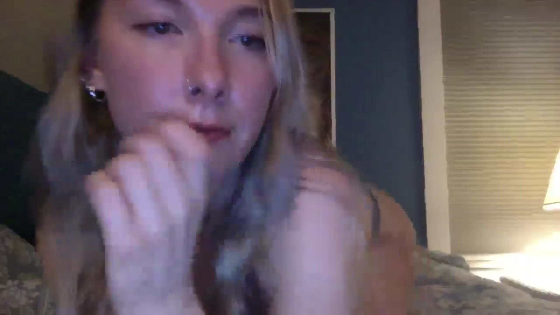 Gallery image thumbnail from Peachyk33n's myfreecams stream on, 11/21/2024, 08:17 image 18 of 20