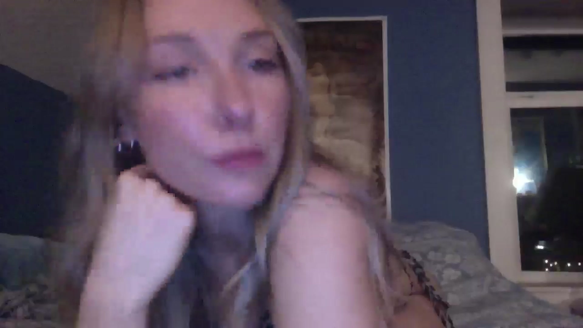Gallery image thumbnail from Peachyk33n's myfreecams stream on, 11/26/2024, 01:53 image 4 of 20