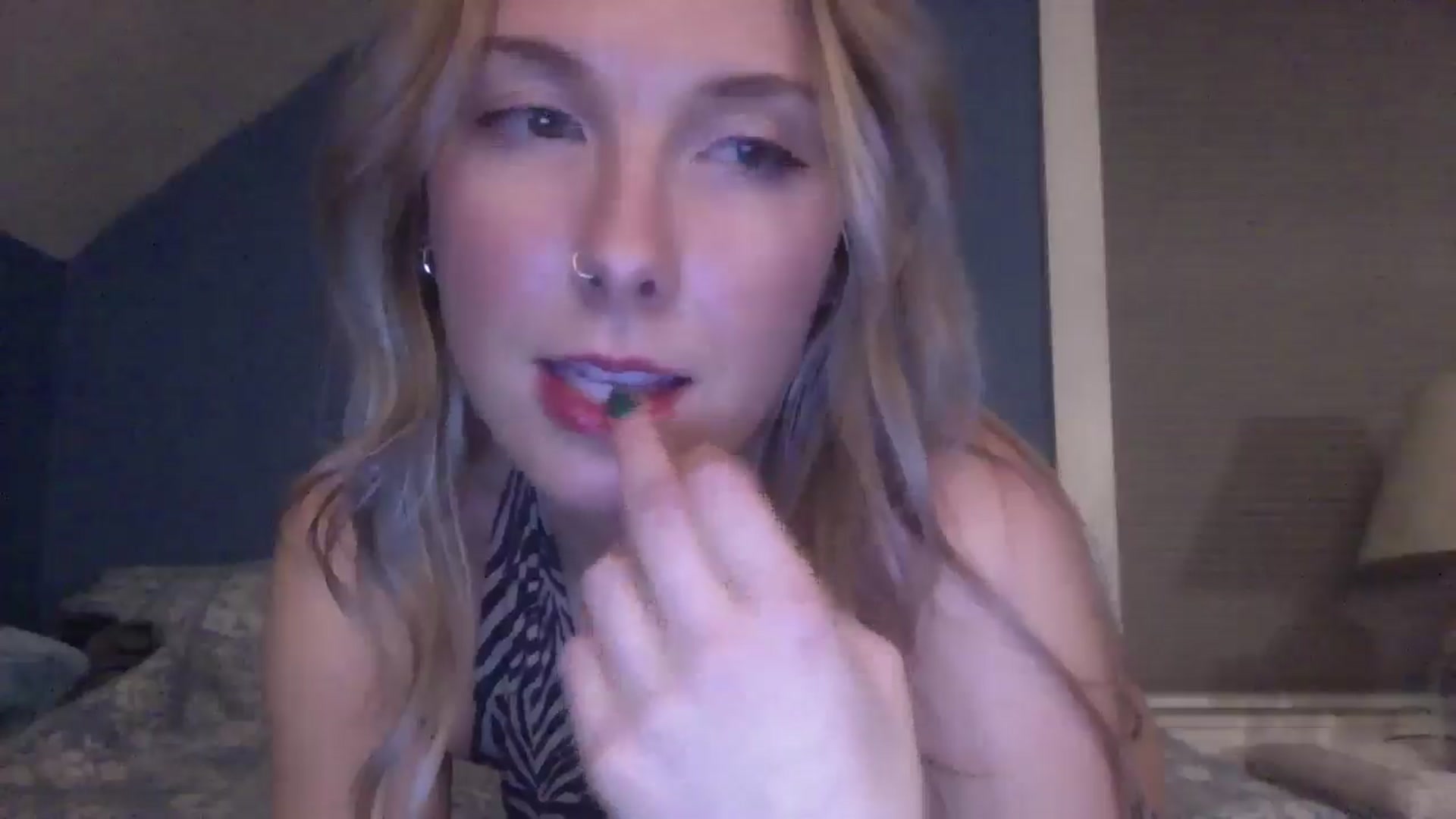 Gallery image thumbnail from Peachyk33n's myfreecams stream on, 11/26/2024, 07:49 image 4 of 20