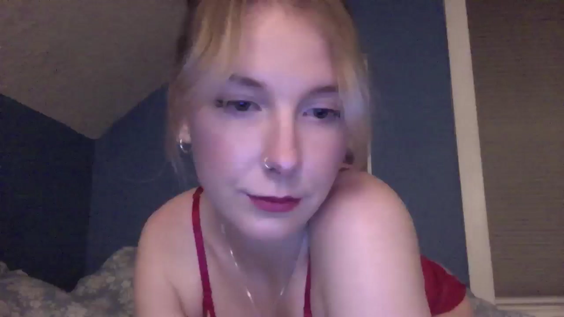 Gallery image thumbnail from Peachyk33n's myfreecams stream on, 12/25/2024, 04:07 image 13 of 20