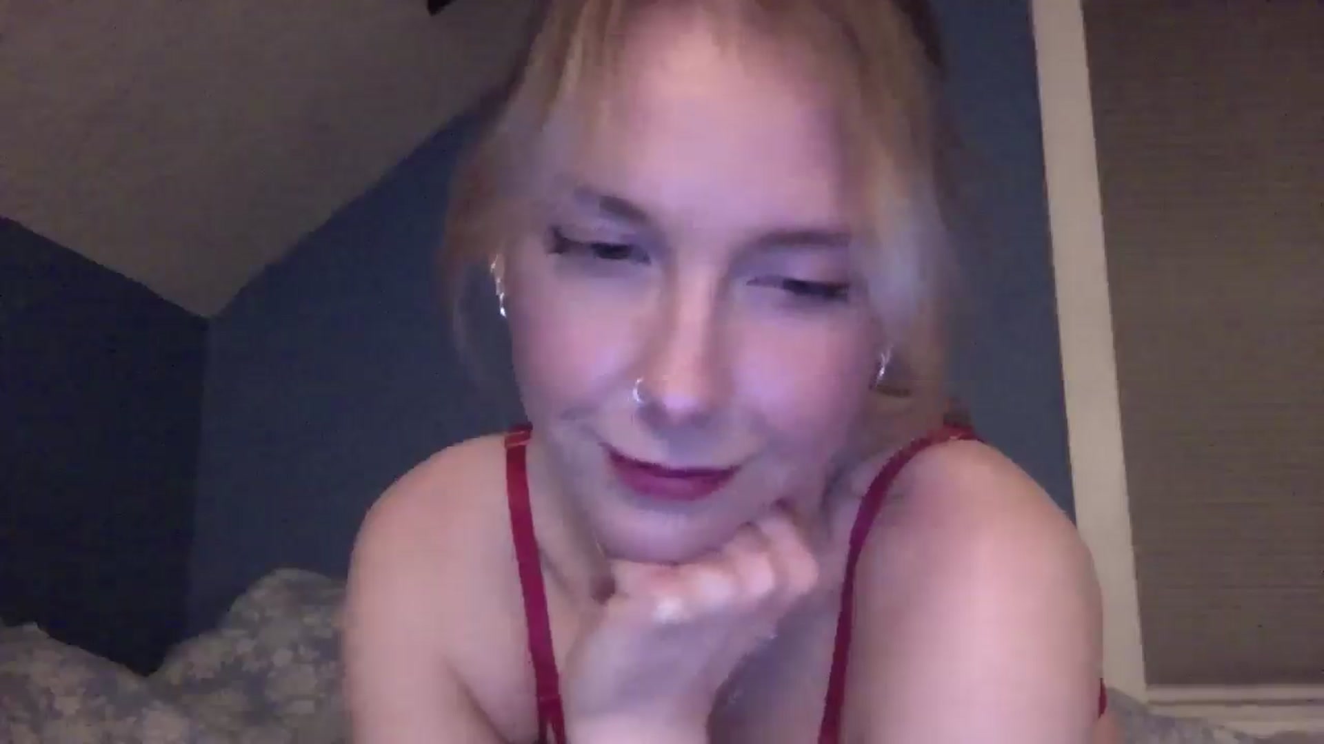 Gallery image thumbnail from Peachyk33n's myfreecams stream on, 12/25/2024, 04:07 image 17 of 20