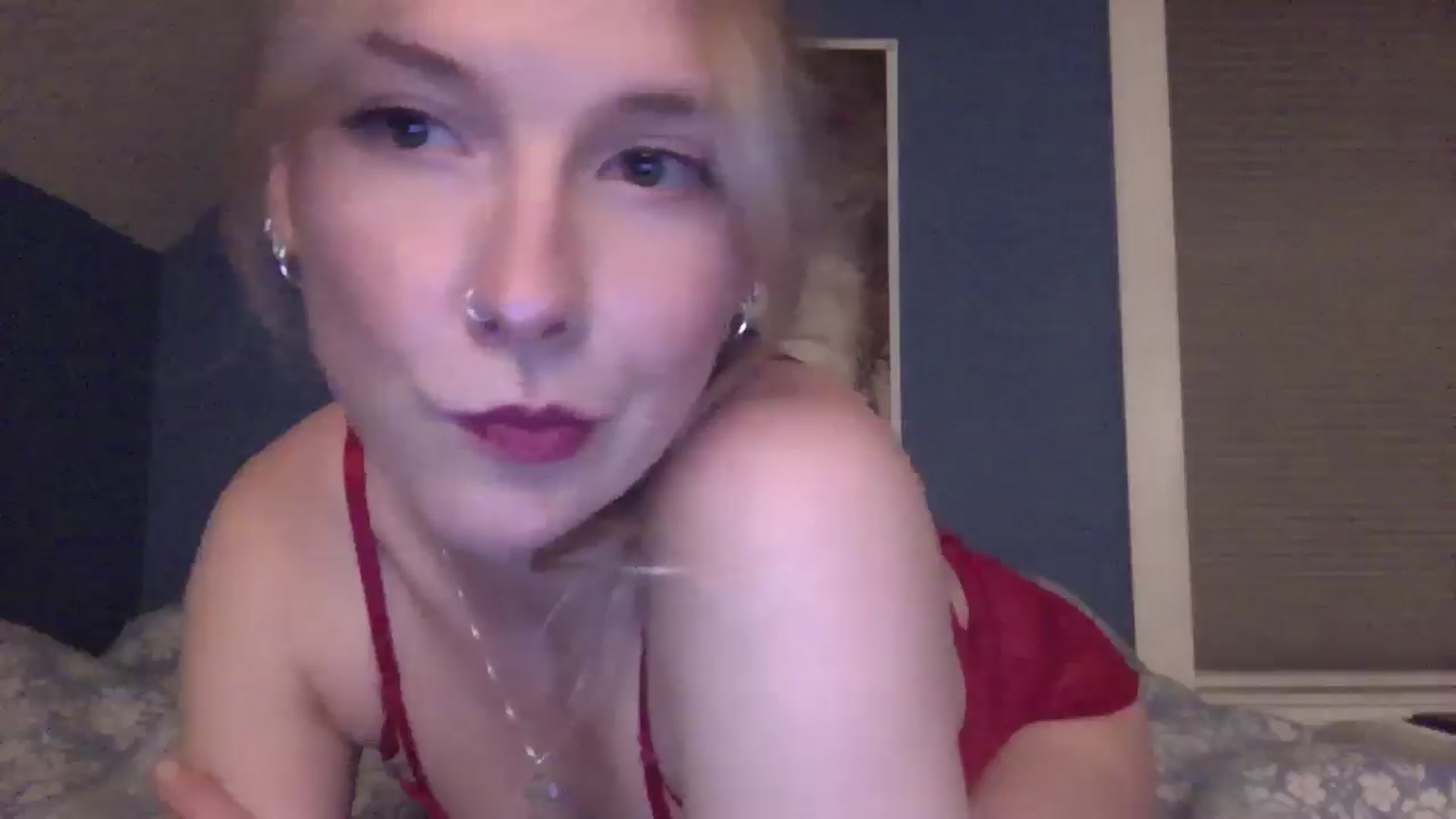 Gallery image thumbnail from Peachyk33n's myfreecams stream on, 12/25/2024, 04:07 image 9 of 20