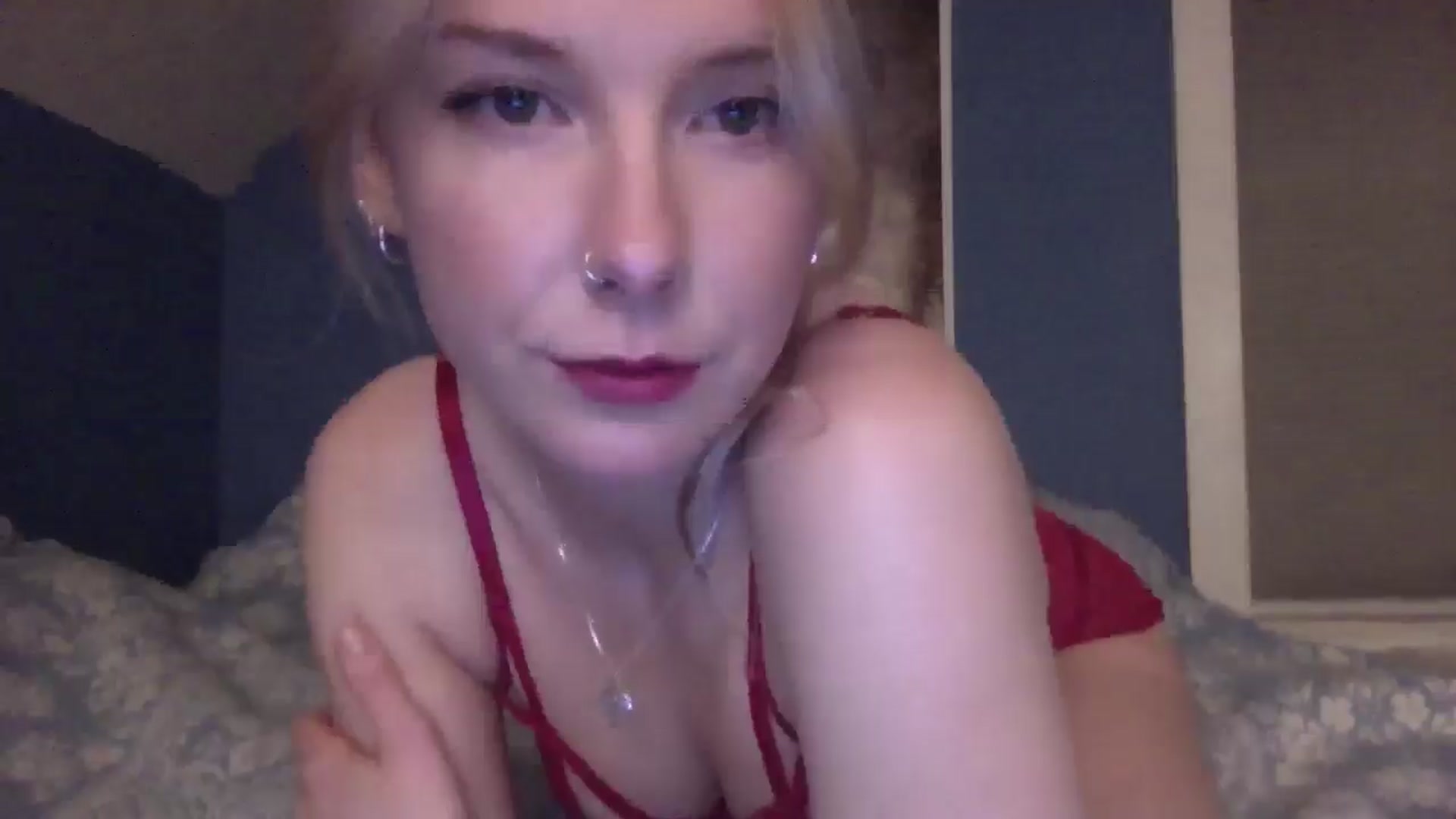 Gallery image thumbnail from Peachyk33n's myfreecams stream on, 12/25/2024, 04:07 image 2 of 20