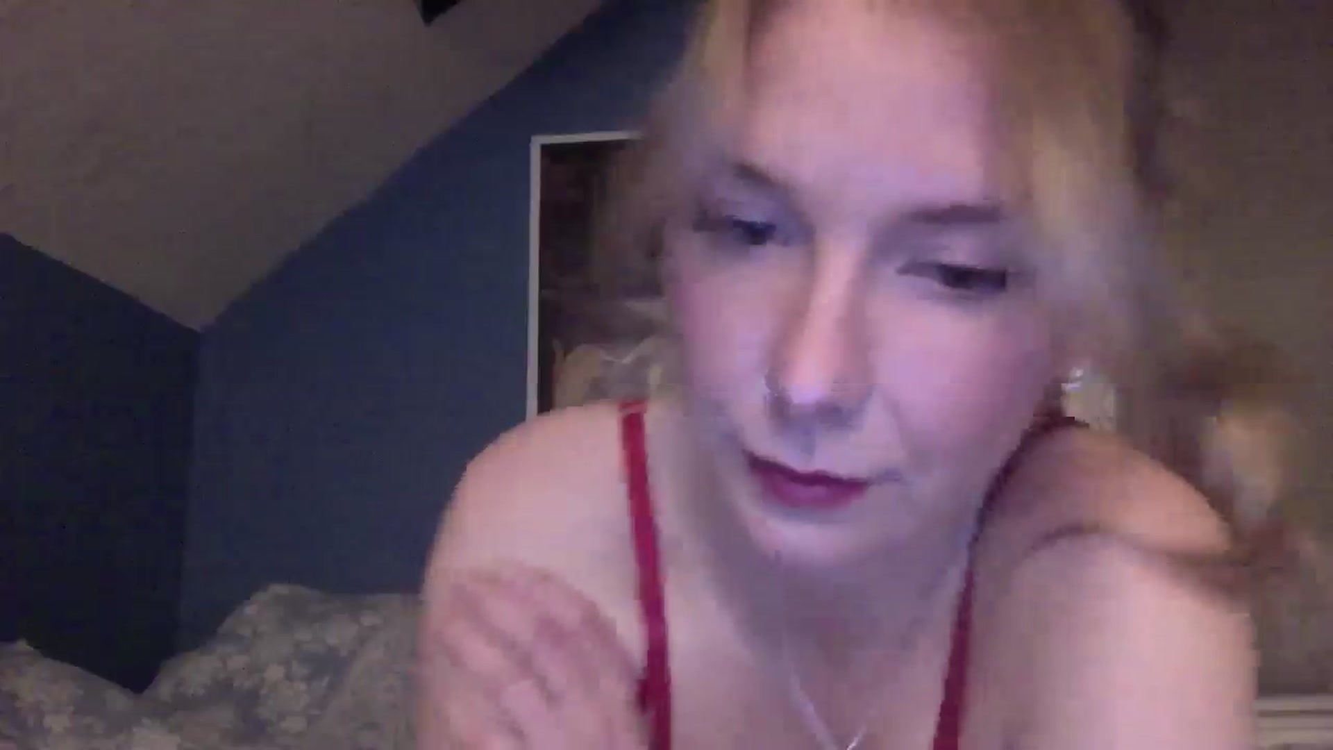 Gallery image thumbnail from Peachyk33n's myfreecams stream on, 12/25/2024, 04:07 image 19 of 20