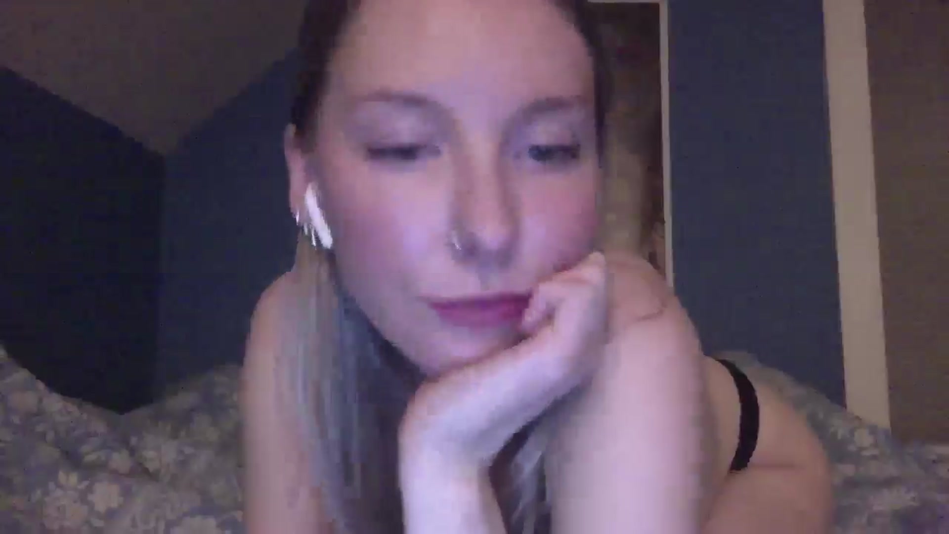 Gallery image thumbnail from Peachyk33n's myfreecams stream on, 12/27/2024, 08:23 image 9 of 20