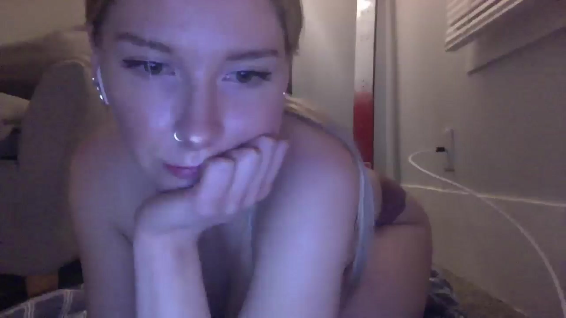 Gallery image thumbnail from Peachyk33n's myfreecams stream on, 01/05/2025, 07:49 image 15 of 20