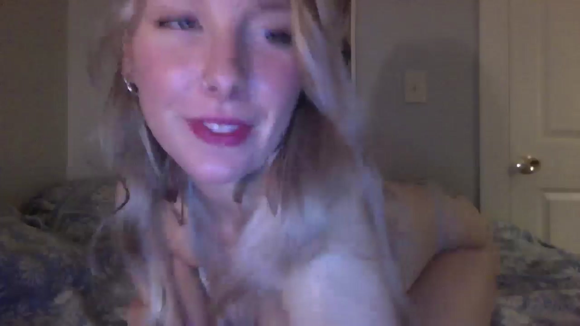 Gallery image thumbnail from Peachyk33n's myfreecams stream on, 01/14/2025, 08:22 image 3 of 20