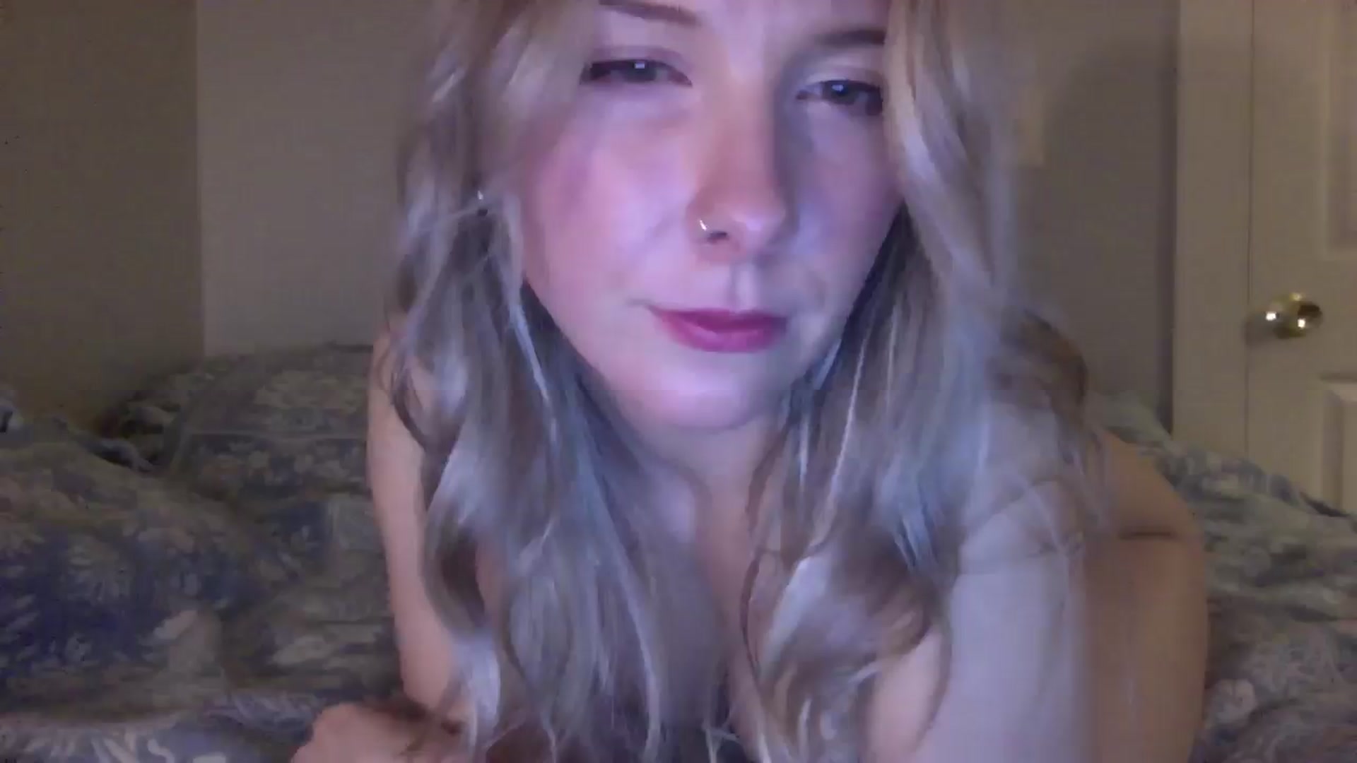 Gallery image thumbnail from Peachyk33n's myfreecams stream on, 01/14/2025, 08:22 image 16 of 20