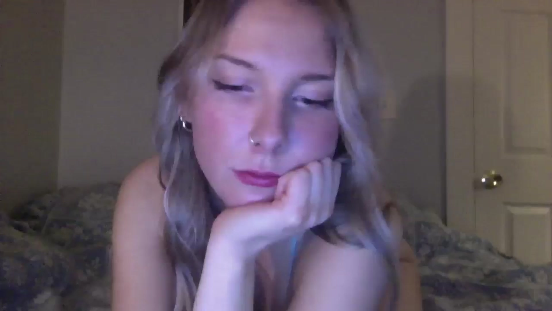 Gallery image thumbnail from Peachyk33n's myfreecams stream on, 01/14/2025, 08:22 image 5 of 20
