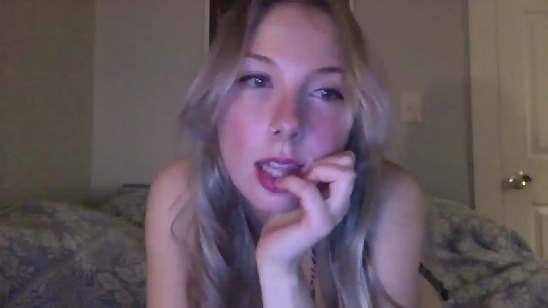 Gallery image thumbnail from Peachyk33n's myfreecams stream on, 01/15/2025, 04:58 image 9 of 20
