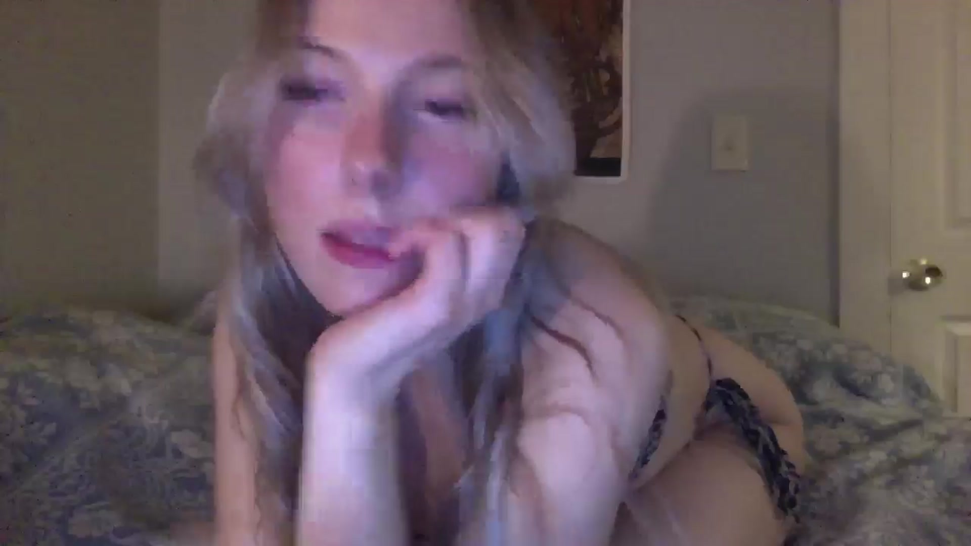 Gallery image thumbnail from Peachyk33n's myfreecams stream on, 01/15/2025, 04:58 image 14 of 20