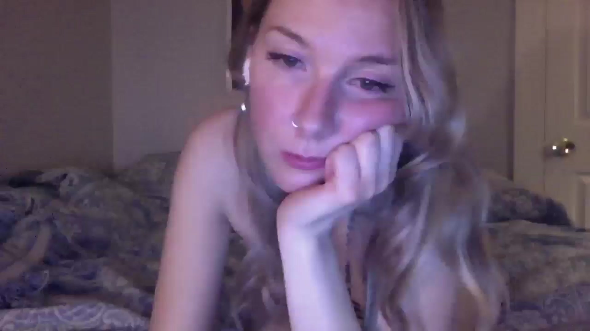 Gallery image thumbnail from Peachyk33n's myfreecams stream on, 01/15/2025, 07:06 image 17 of 20