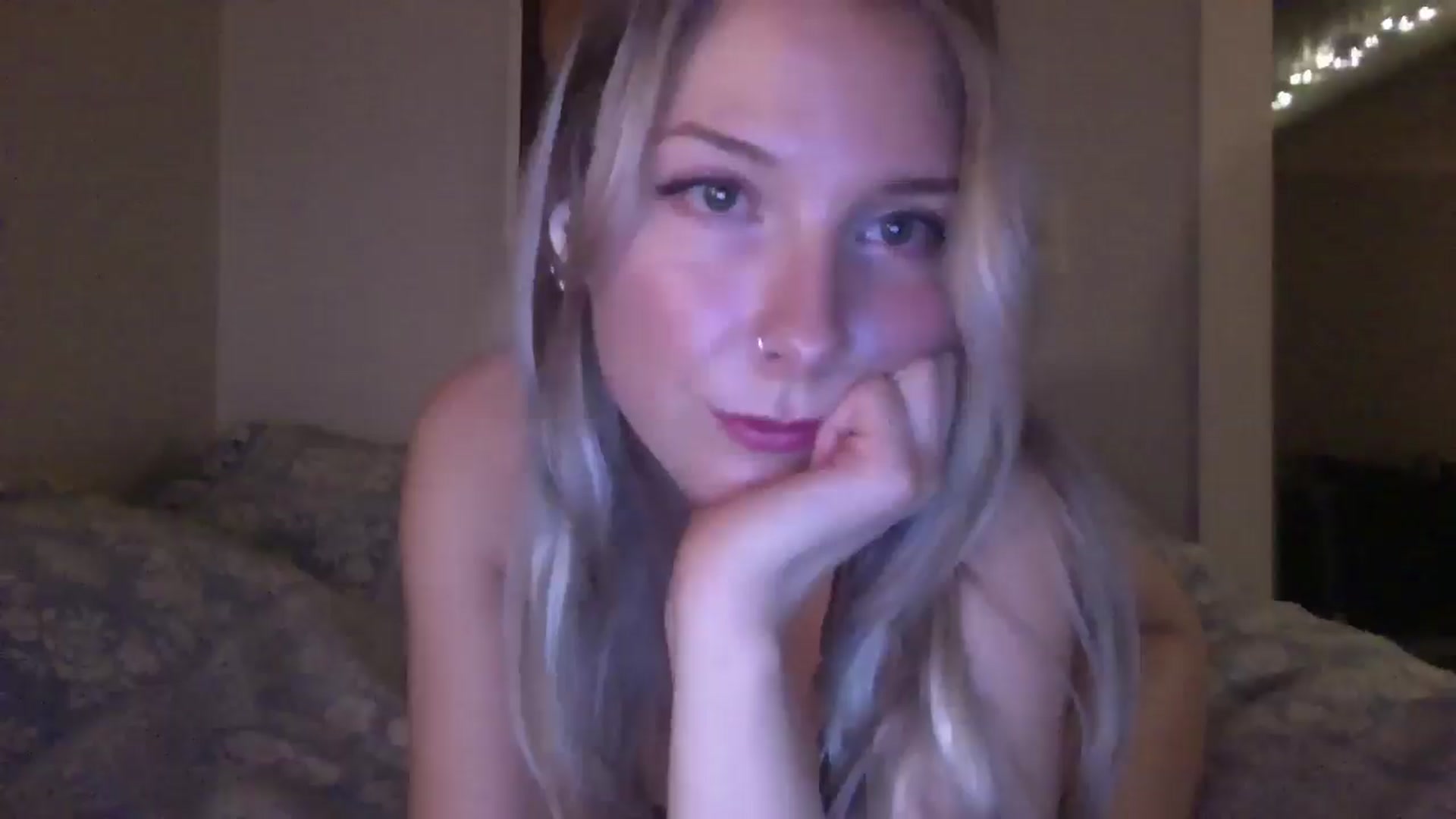 Gallery image thumbnail from Peachyk33n's myfreecams stream on, 01/17/2025, 05:17 image 15 of 20