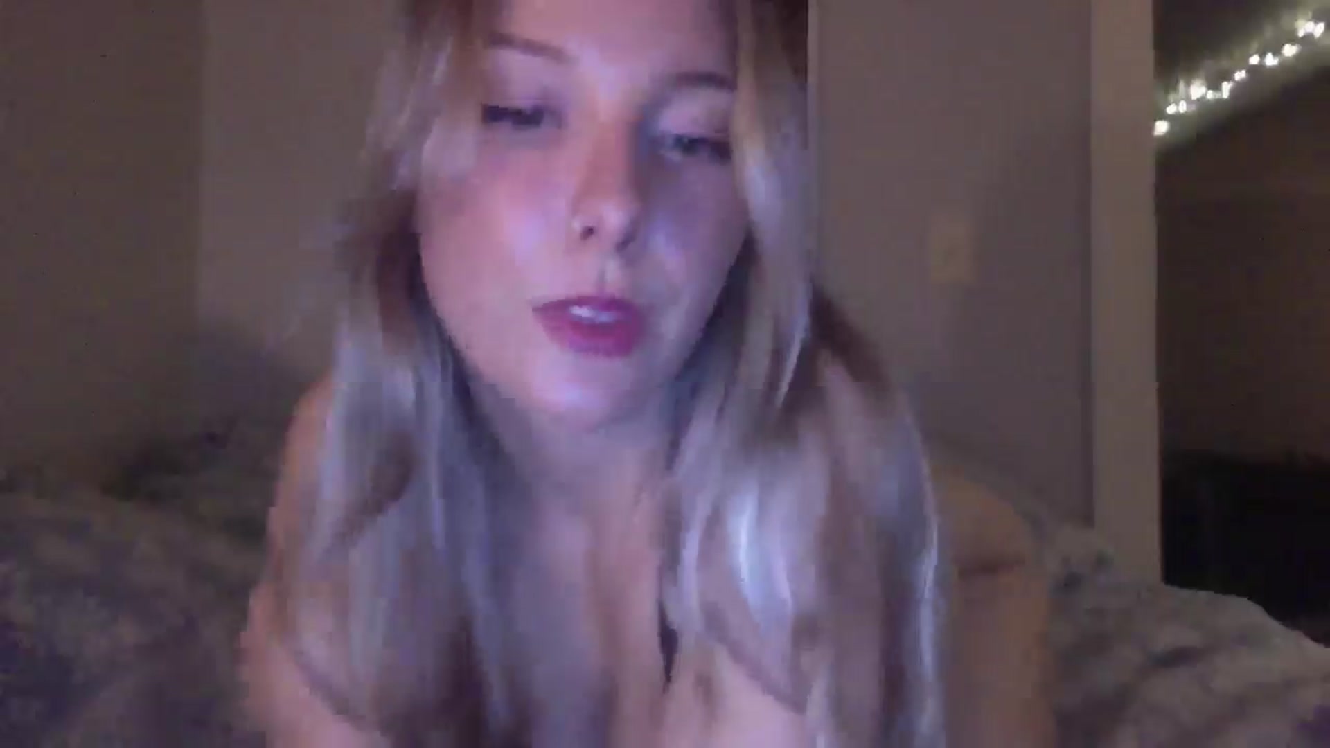 Gallery image thumbnail from Peachyk33n's myfreecams stream on, 01/17/2025, 06:09 image 2 of 20