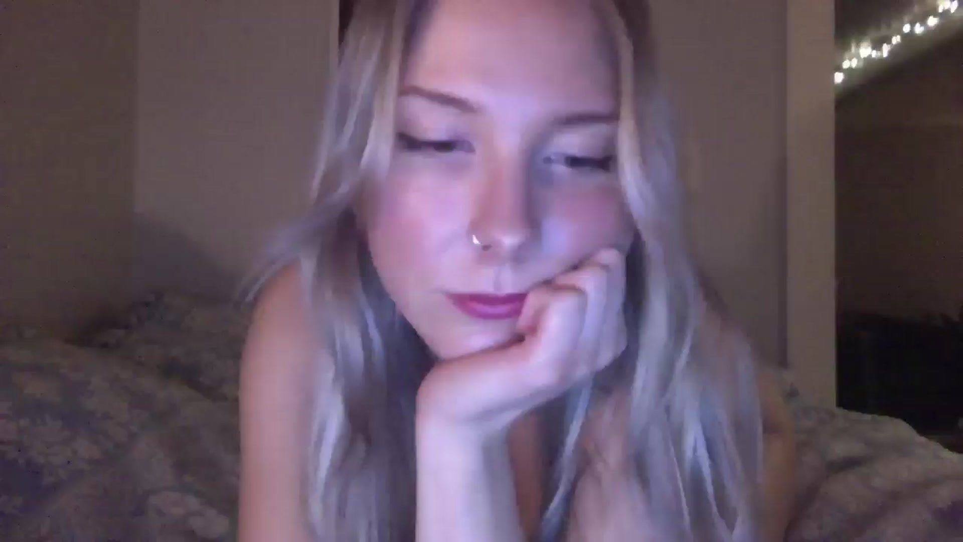 Gallery image thumbnail from Peachyk33n's myfreecams stream on, 01/17/2025, 06:09 image 3 of 20