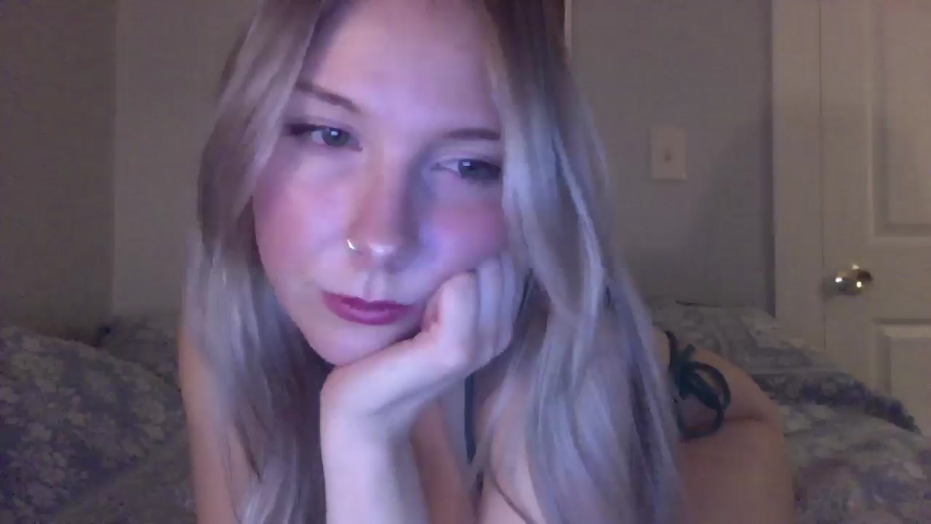Gallery image thumbnail from Peachyk33n's myfreecams stream on, 01/18/2025, 07:20 image 19 of 20