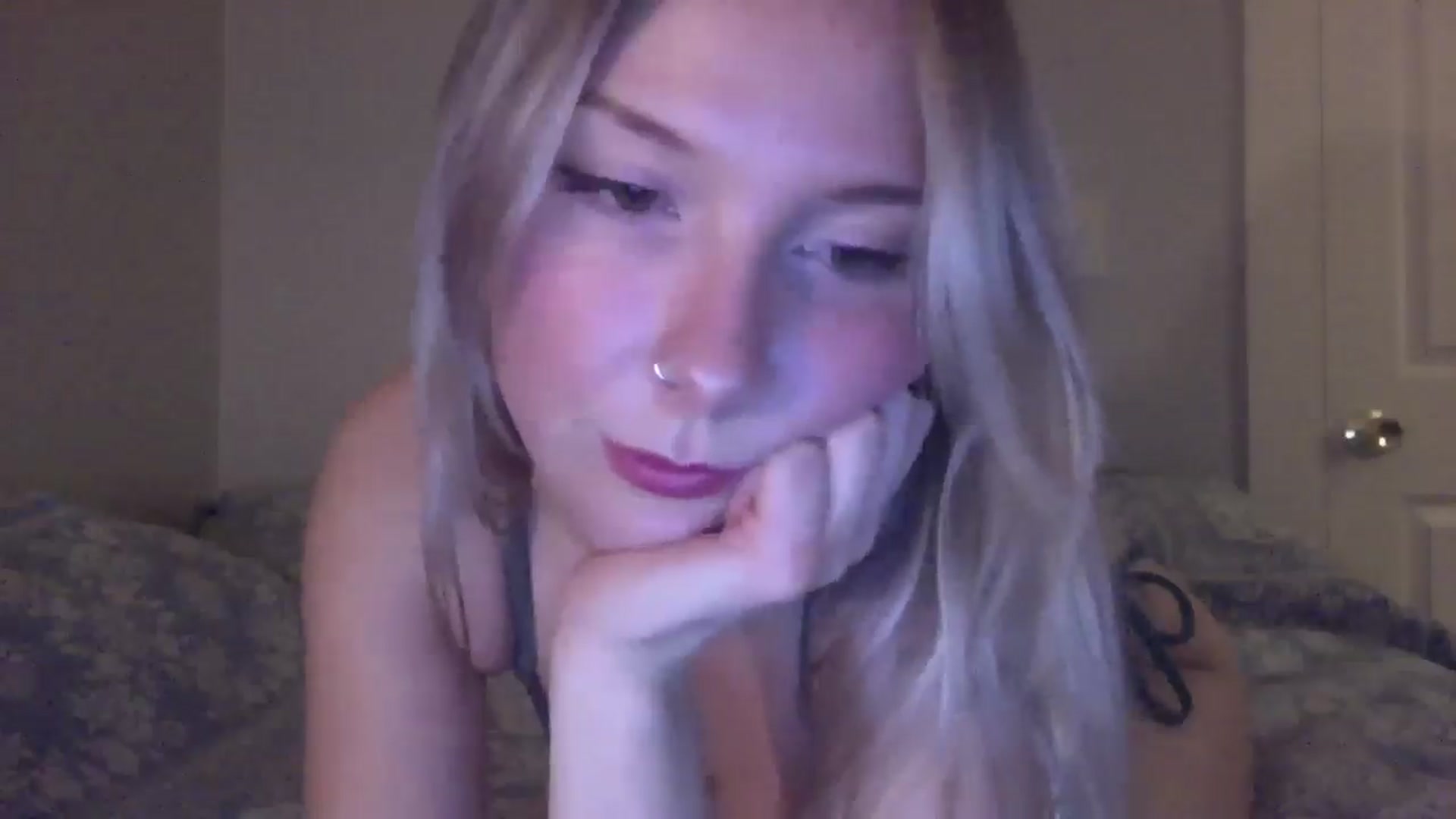 Gallery image thumbnail from Peachyk33n's myfreecams stream on, 01/18/2025, 07:20 image 12 of 20
