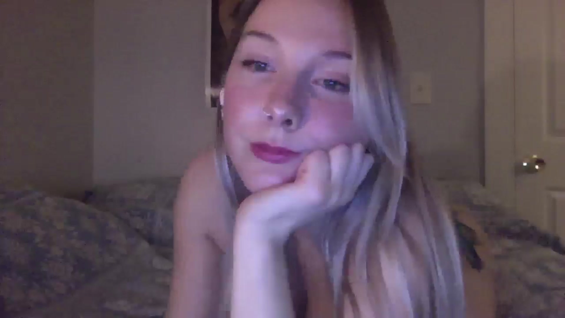 Gallery image thumbnail from Peachyk33n's myfreecams stream on, 01/18/2025, 07:43 image 9 of 20