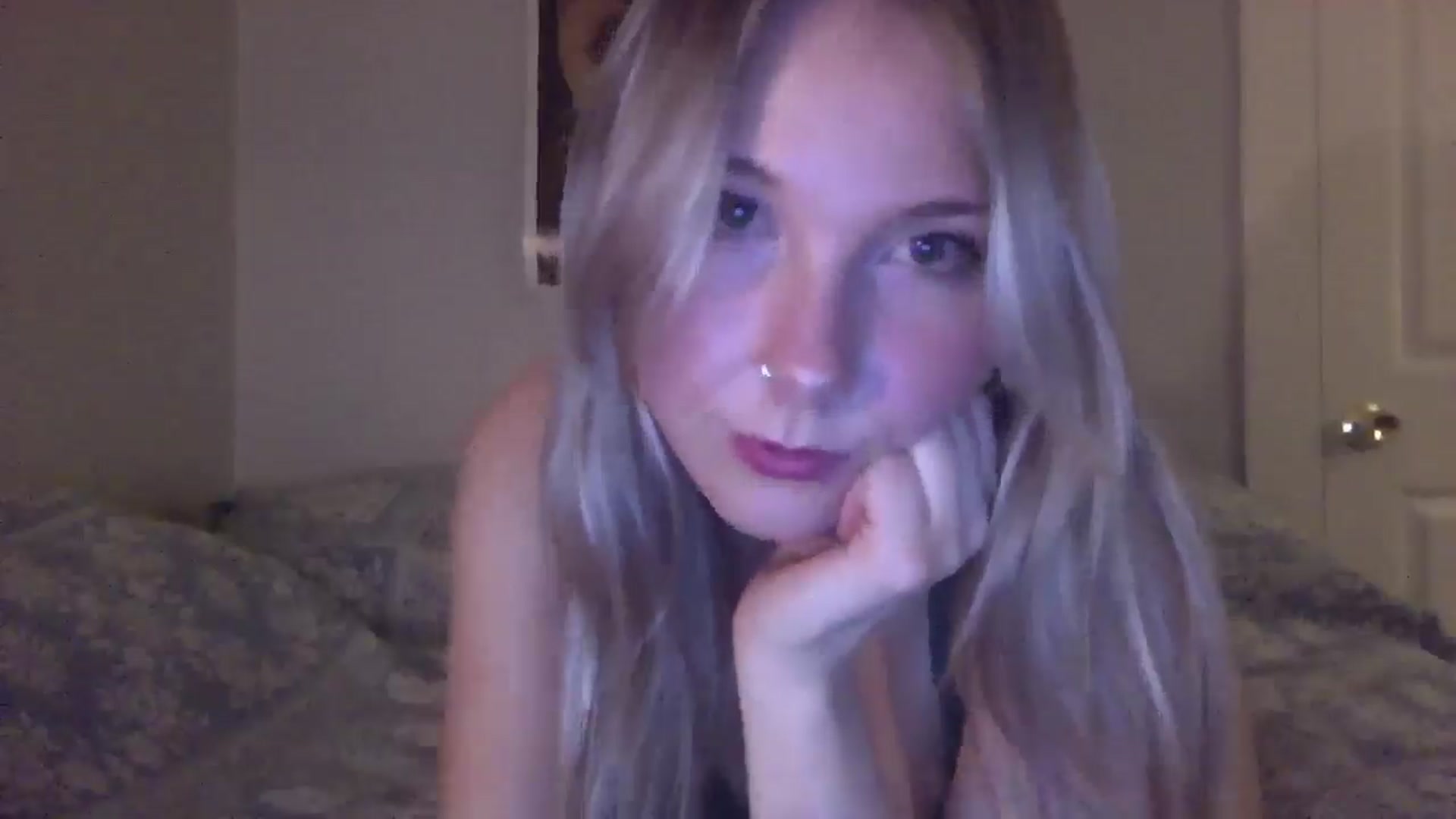 Gallery image thumbnail from Peachyk33n's myfreecams stream on, 01/18/2025, 07:43 image 12 of 20