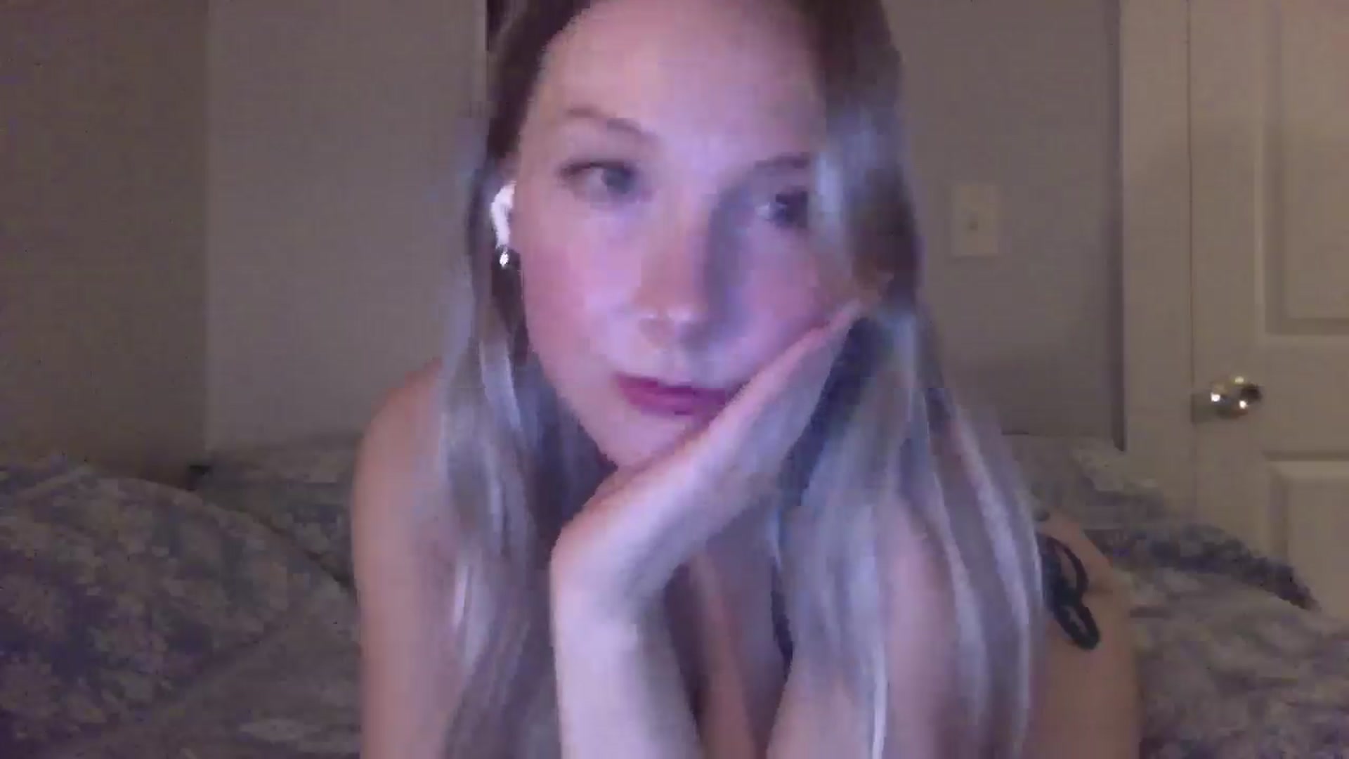 Gallery image thumbnail from Peachyk33n's myfreecams stream on, 01/18/2025, 07:43 image 7 of 20