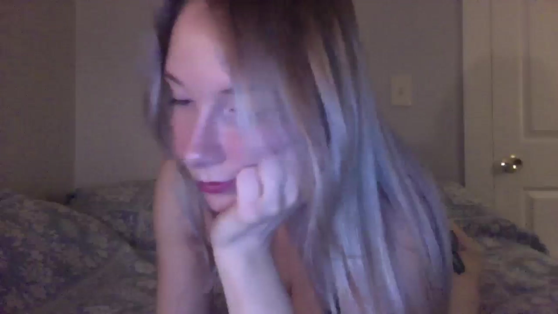 Gallery image thumbnail from Peachyk33n's myfreecams stream on, 01/18/2025, 07:43 image 16 of 20