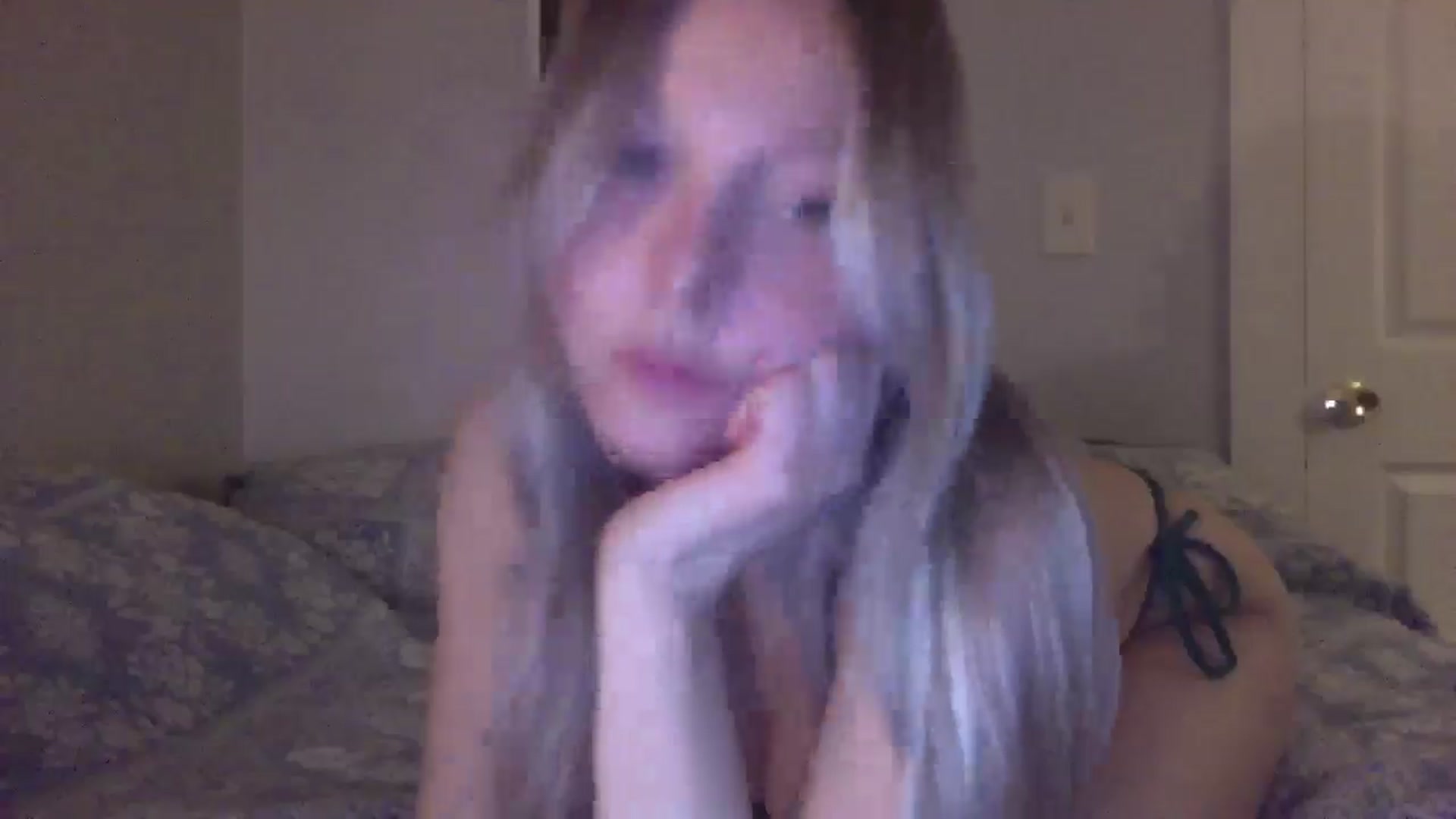 Gallery image thumbnail from Peachyk33n's myfreecams stream on, 01/18/2025, 07:43 image 3 of 20
