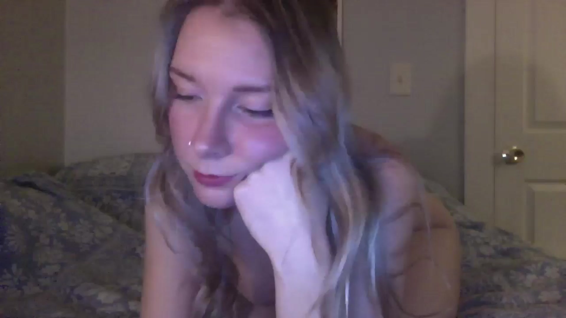 Gallery image thumbnail from Peachyk33n's myfreecams stream on, 01/21/2025, 06:41 image 15 of 20