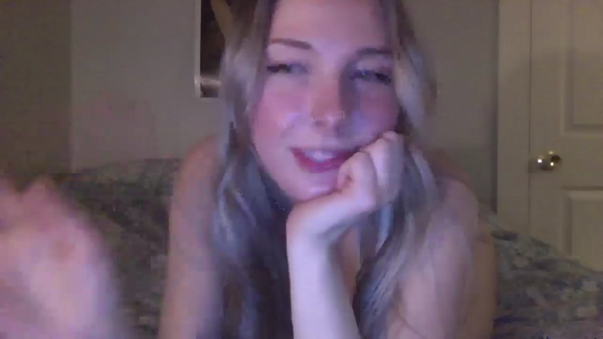 Gallery image thumbnail from Peachyk33n's myfreecams stream on, 01/21/2025, 06:41 image 12 of 20