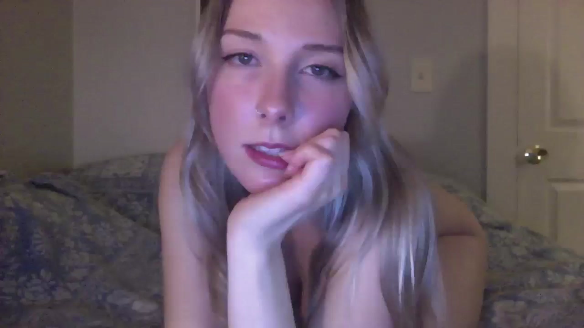 Gallery image thumbnail from Peachyk33n's myfreecams stream on, 01/21/2025, 06:41 image 8 of 20
