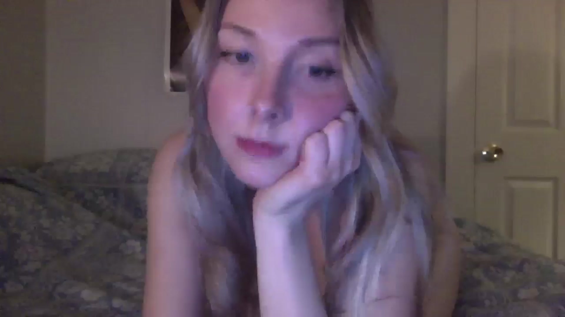Gallery image thumbnail from Peachyk33n's myfreecams stream on, 01/21/2025, 06:41 image 10 of 20