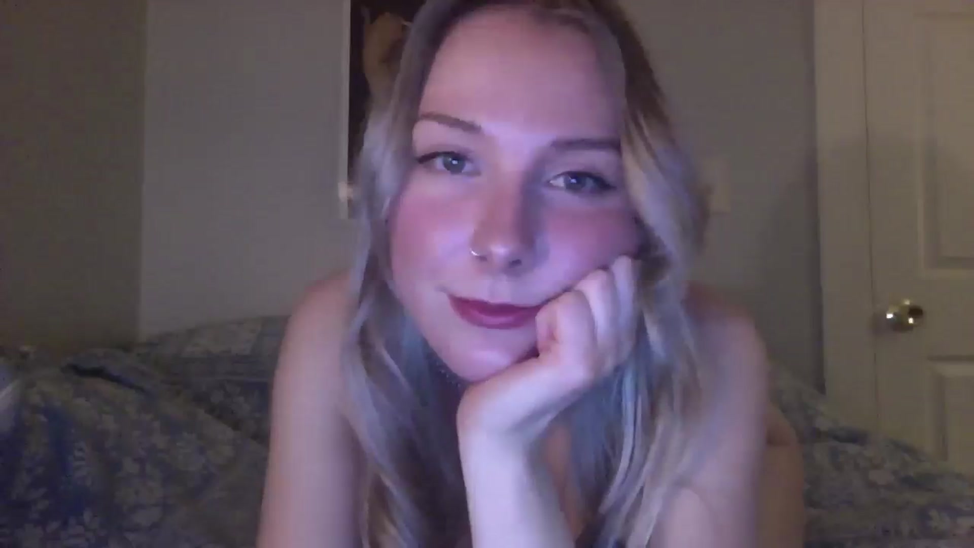 Gallery image thumbnail from Peachyk33n's myfreecams stream on, 01/21/2025, 06:41 image 4 of 20